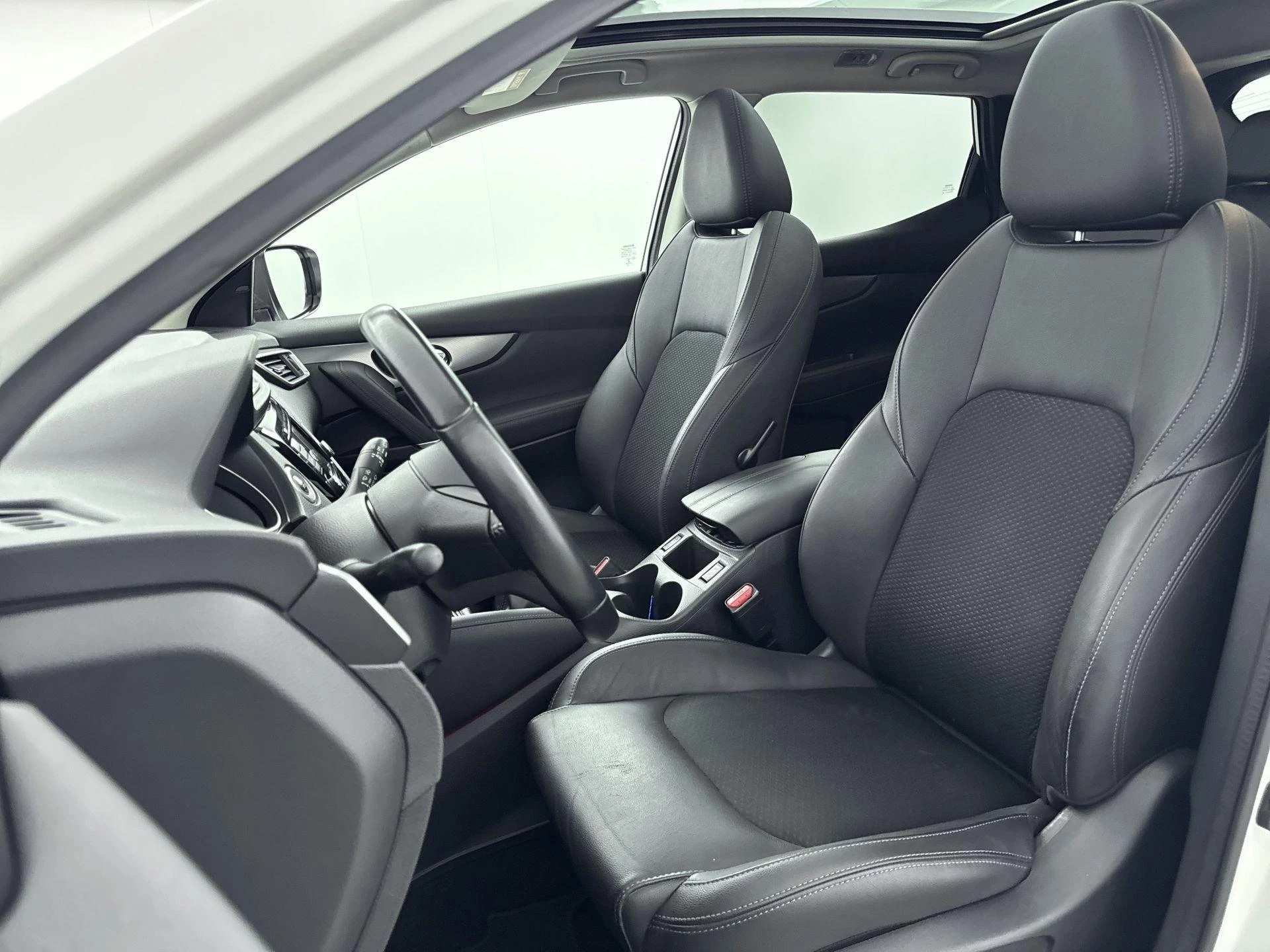 Nissan-QASHQAI-image-18