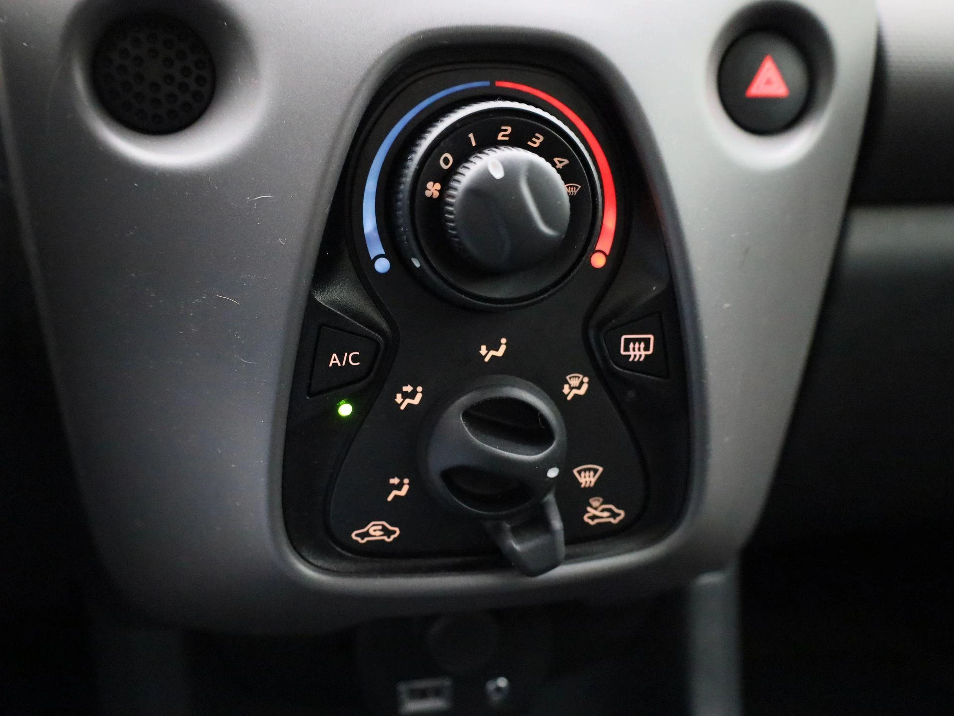 Peugeot-108-image-16