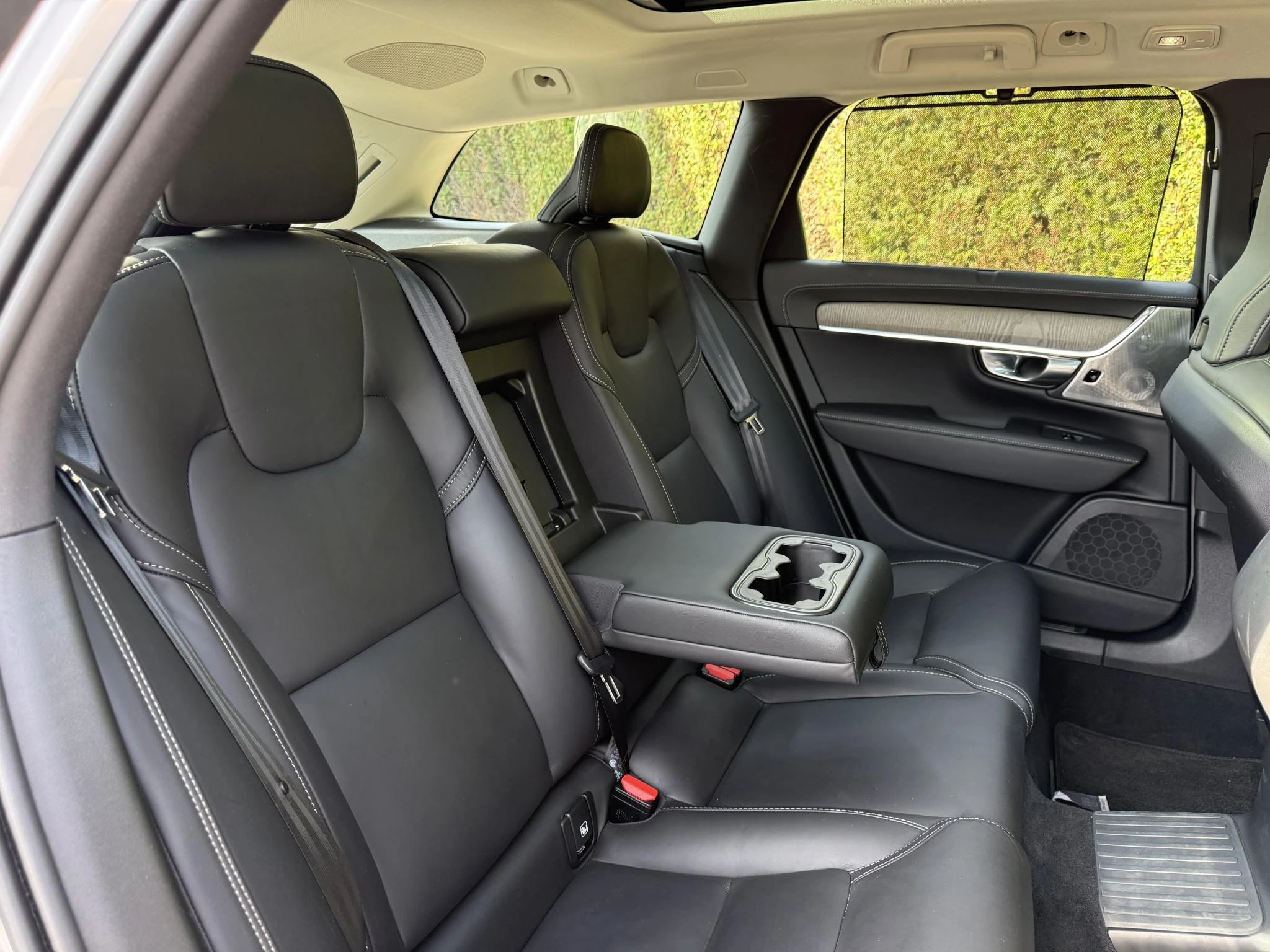 Volvo-V90-image-12
