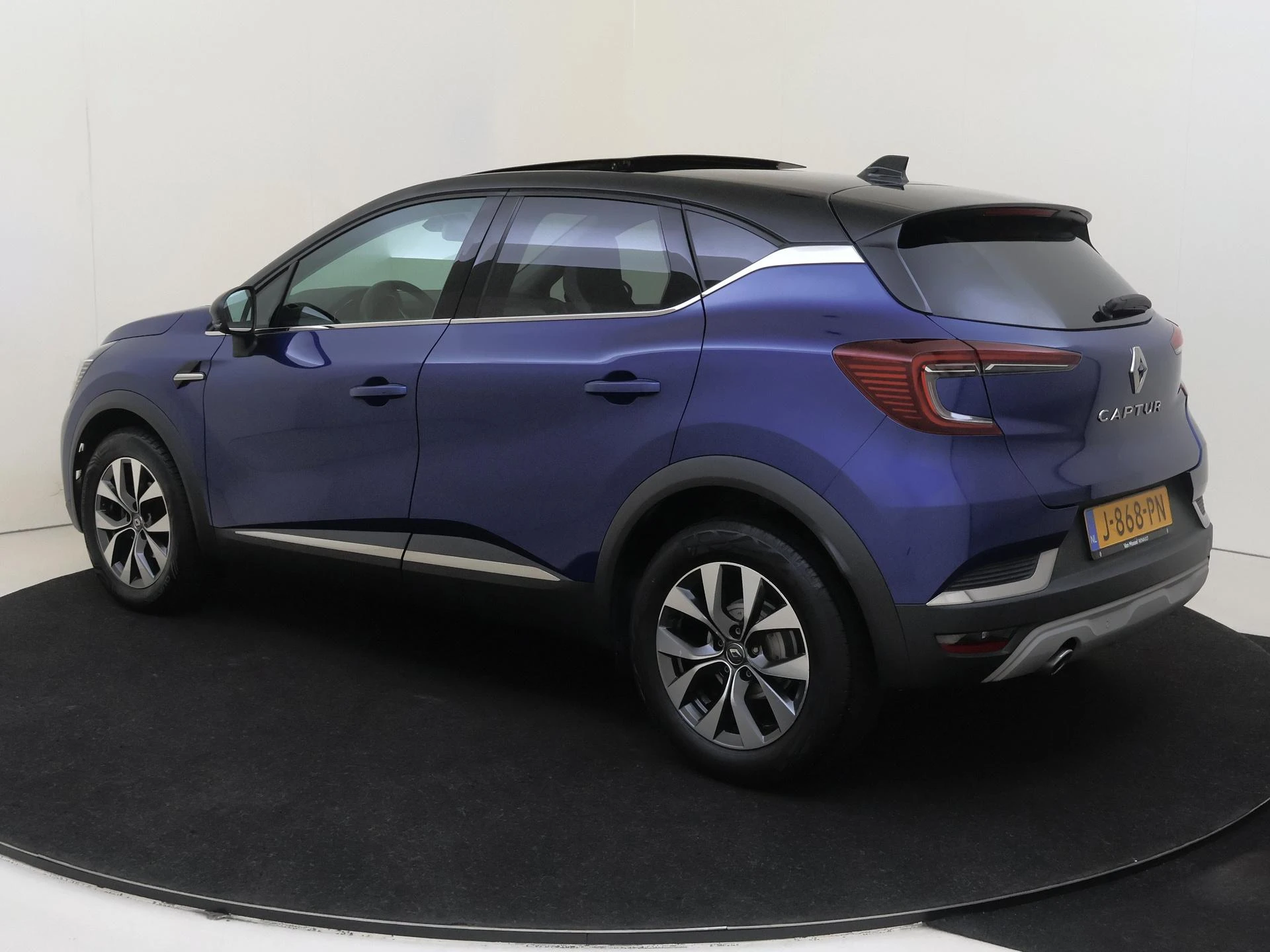 Renault-Captur-image-2