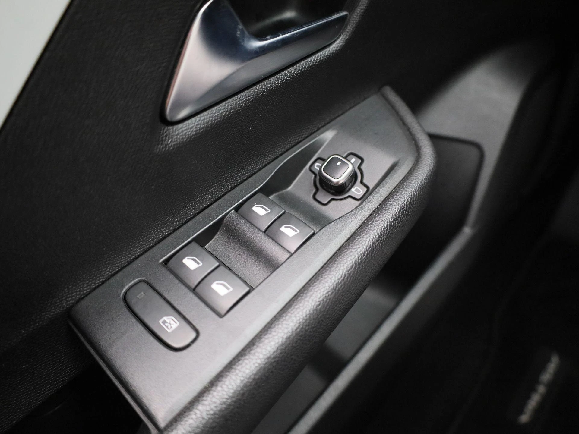 Opel-Astra-image-21