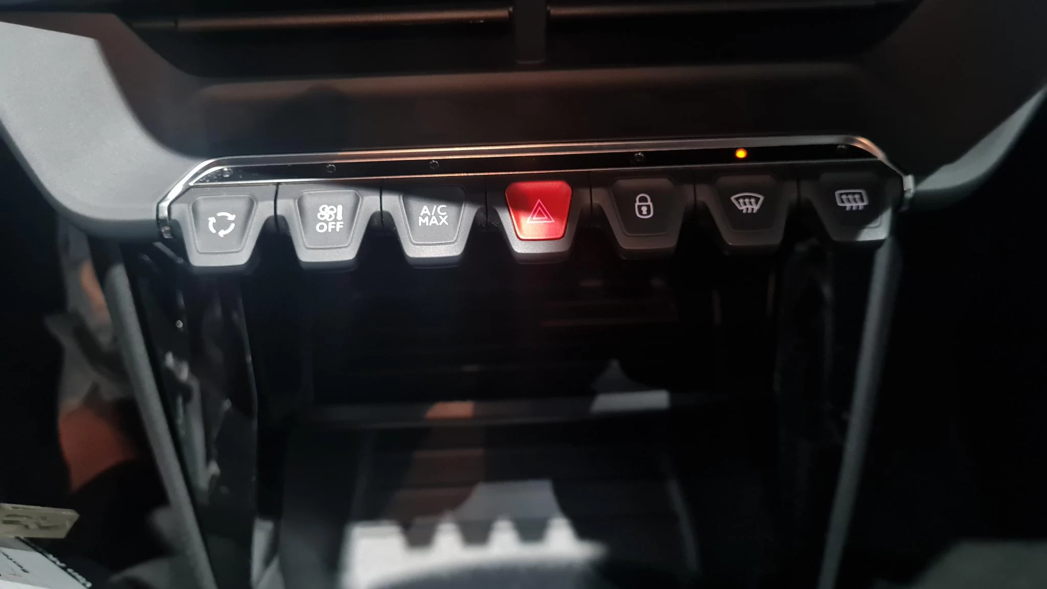 Peugeot-208-image-11