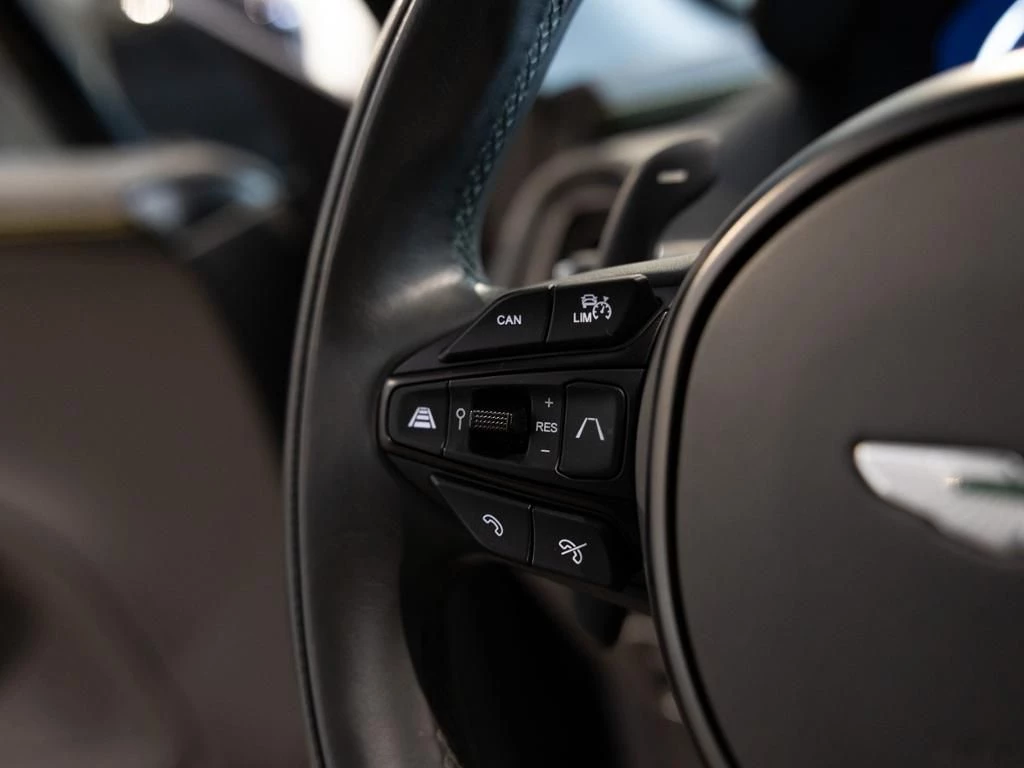 Aston Martin DBX 707 Aston Martin Hamburg