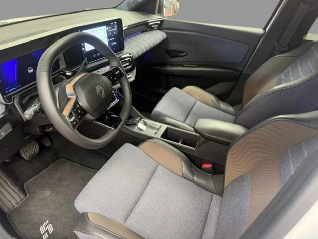Renault 5 E-Tech electric EV 52kWh Techno 110 kW comfort range