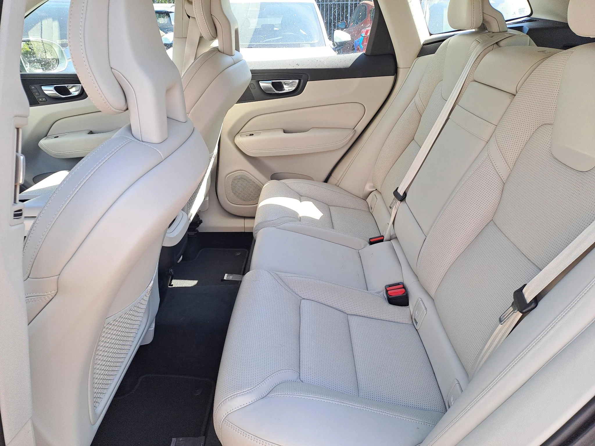 Volvo-XC60-image-10