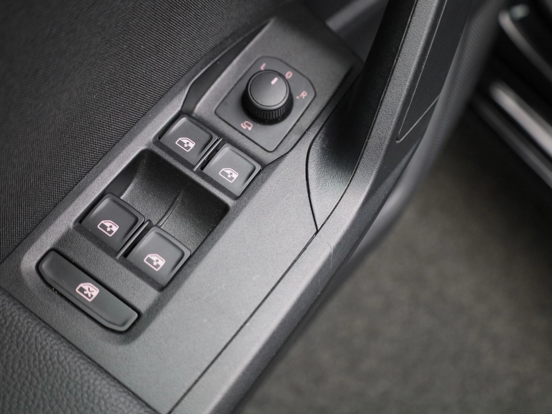 SEAT-Ibiza-image-31