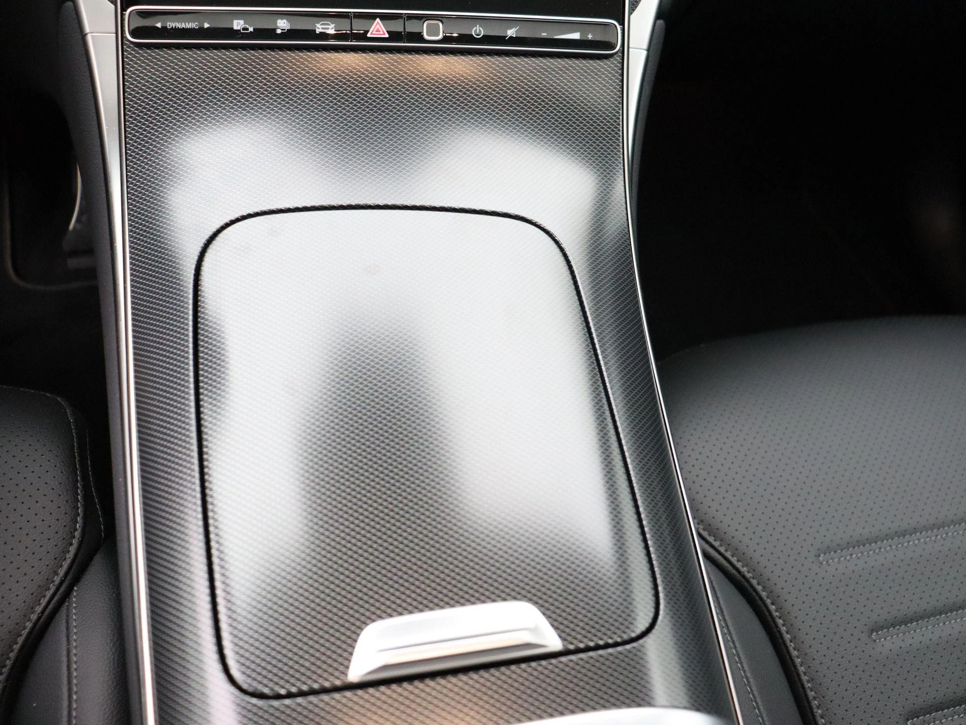 Mercedes-Benz-GLC-image-16