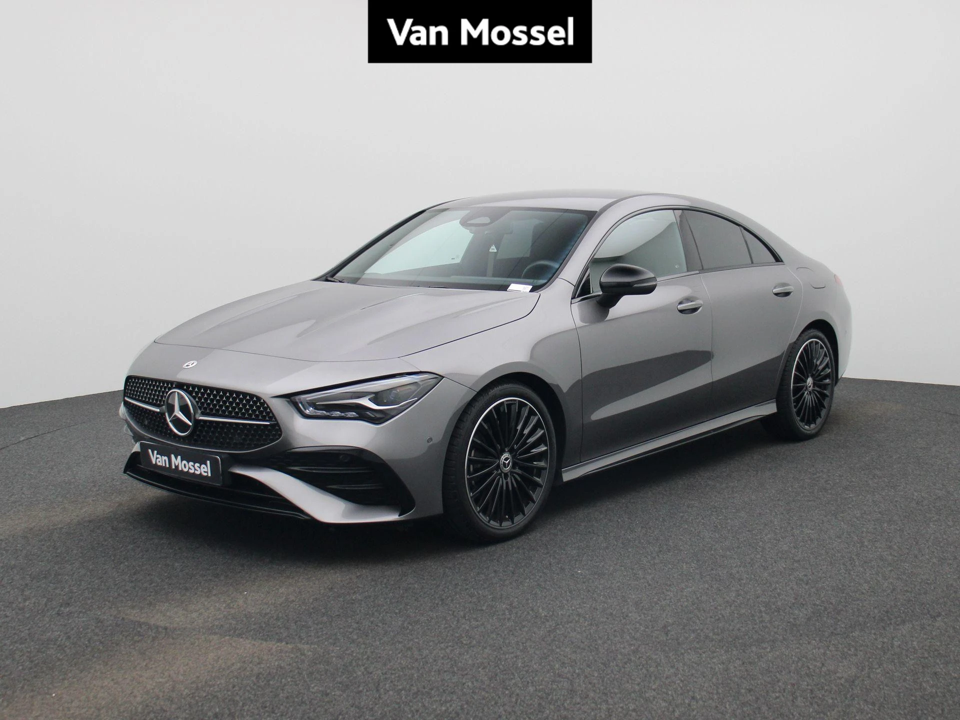 Mercedes-Benz-CLA-image-0