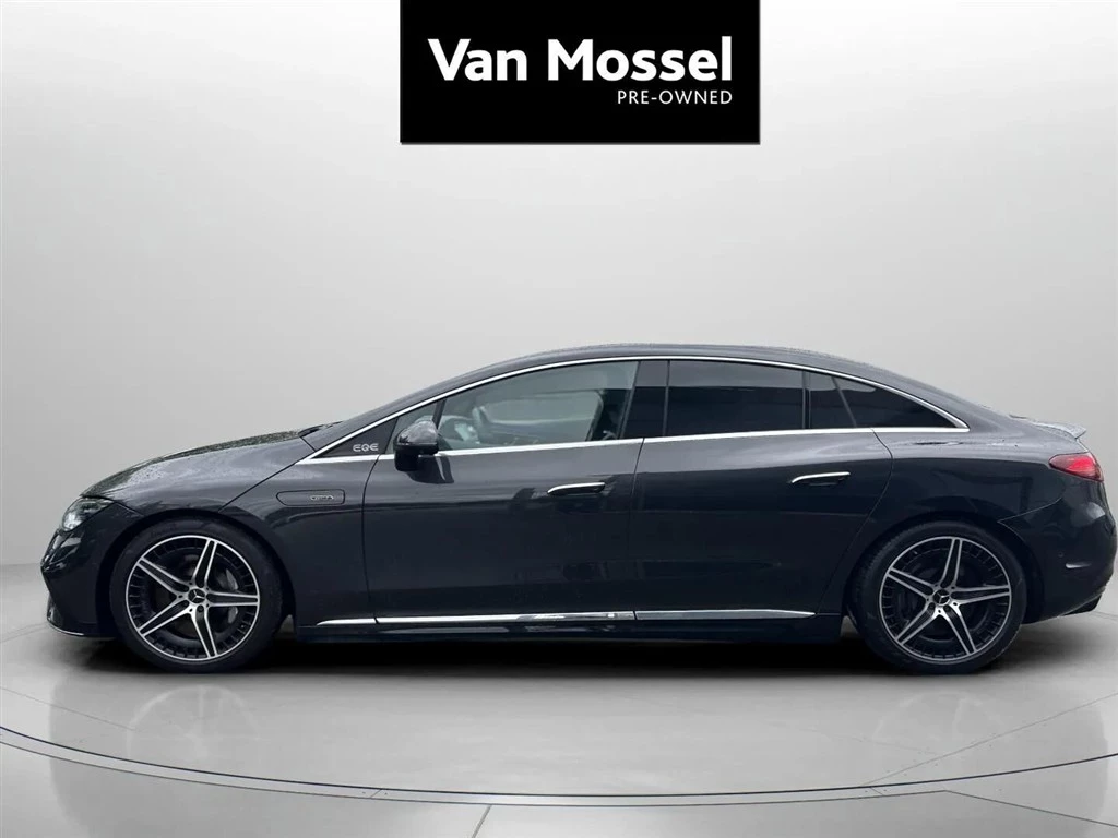 Mercedes-Benz-EQE-image-7