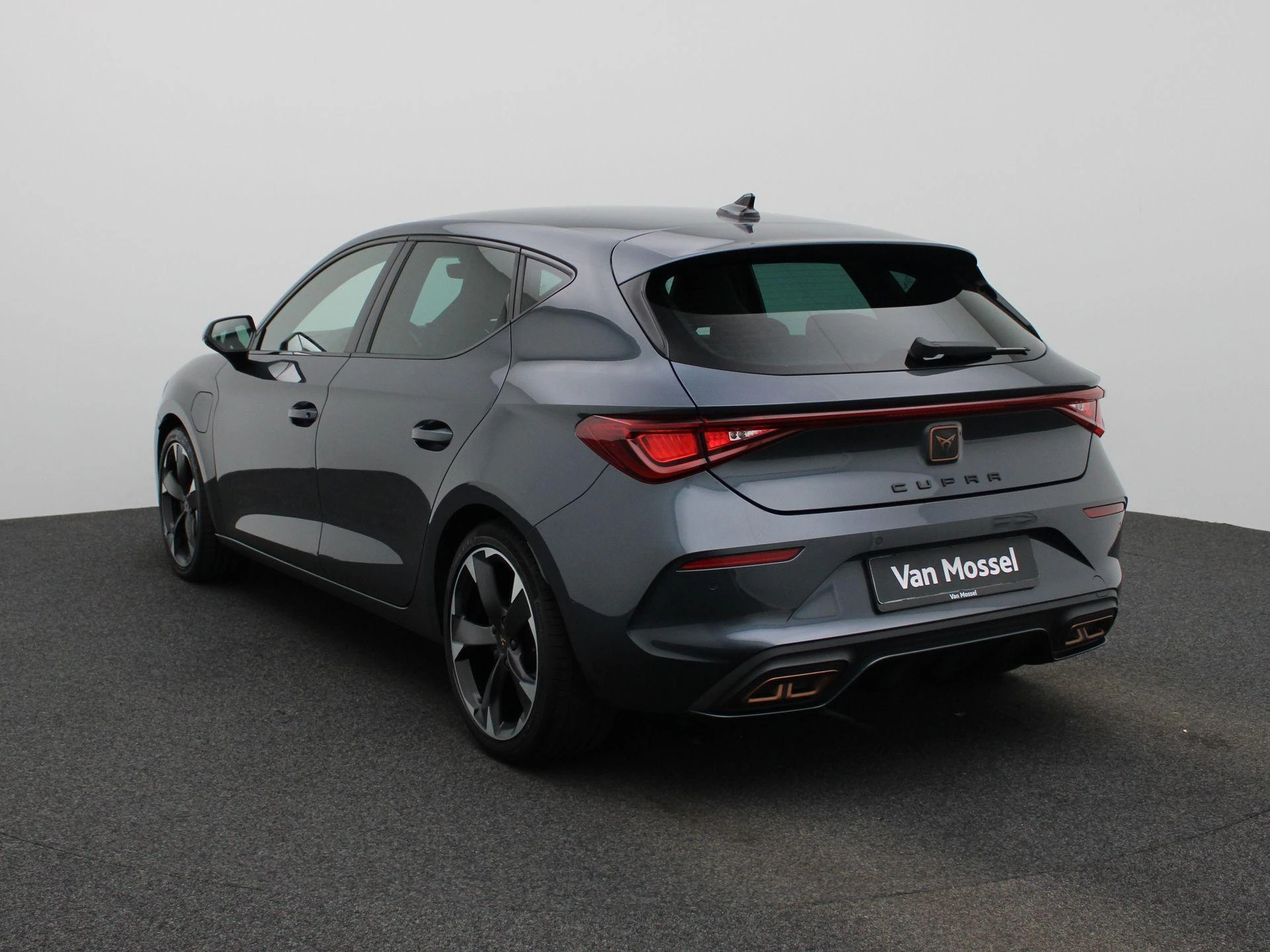 CUPRA-Leon-image-1
