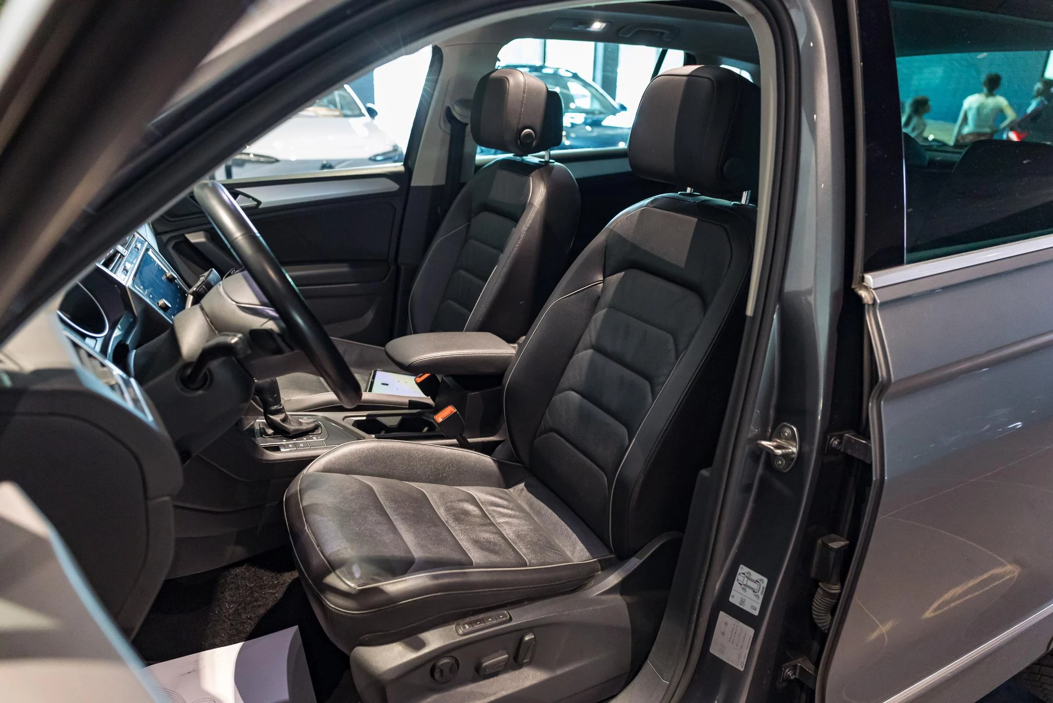 Volkswagen Tiguan 1.5 TSI DSG | Pano Dak | Carplay | ACC | Zetelverw
