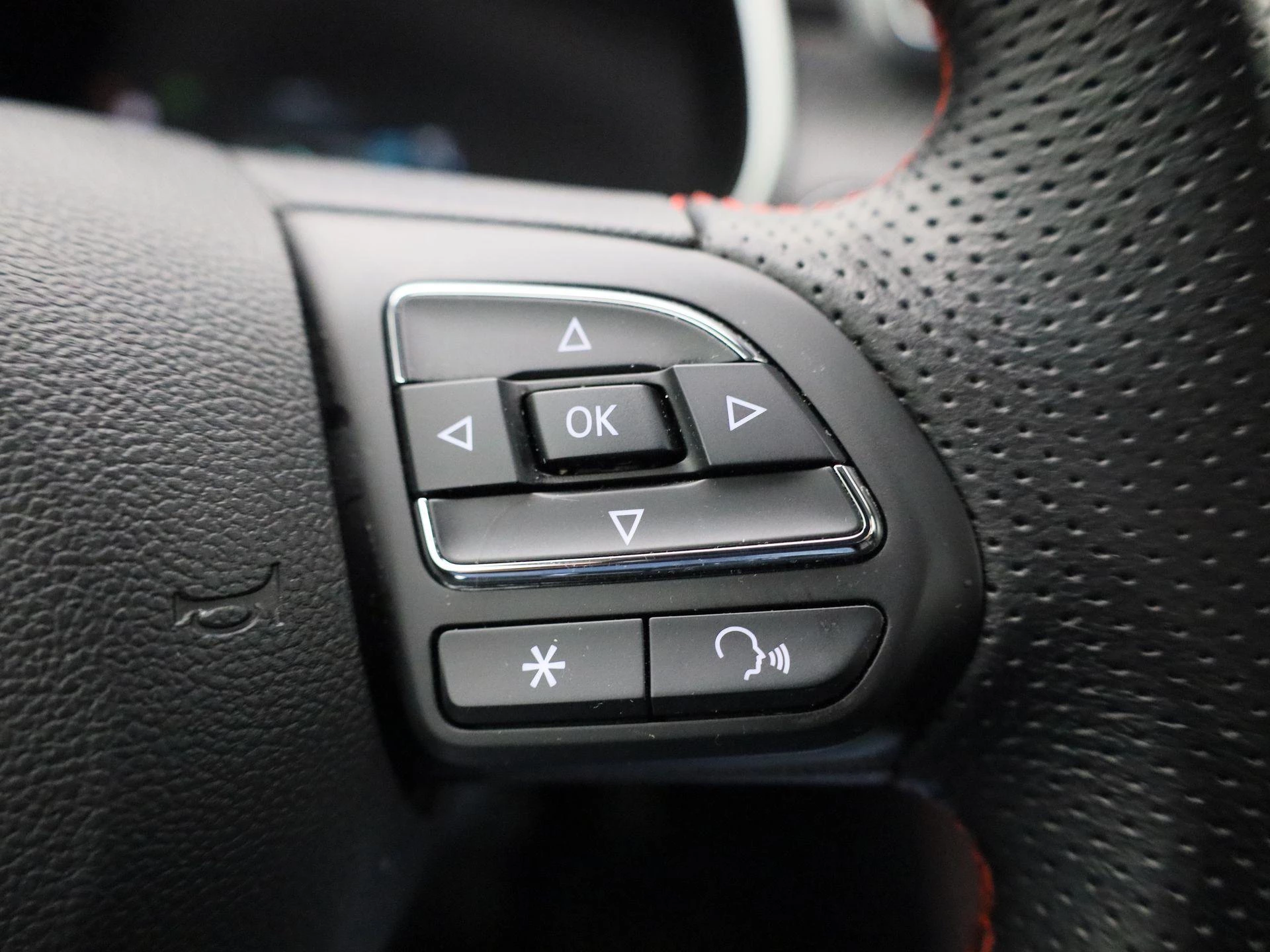 MG-ZS EV-image-15