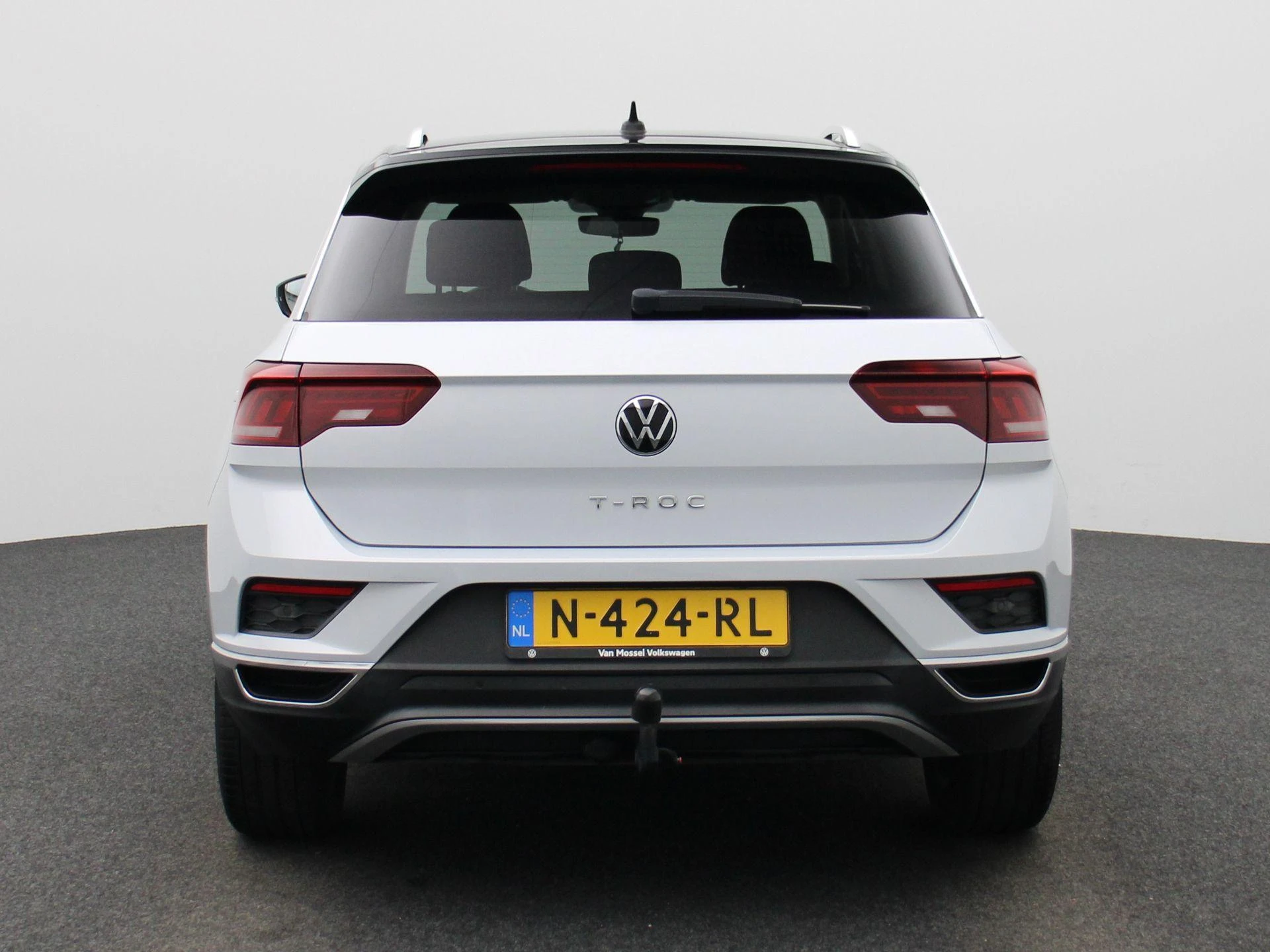 Volkswagen-T-Roc-image-4