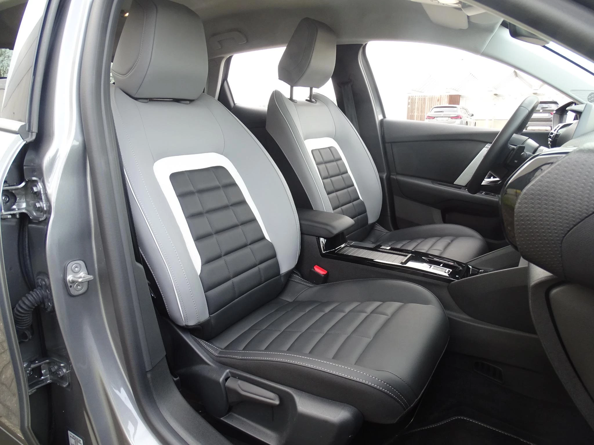 Citroën-C4-image-12