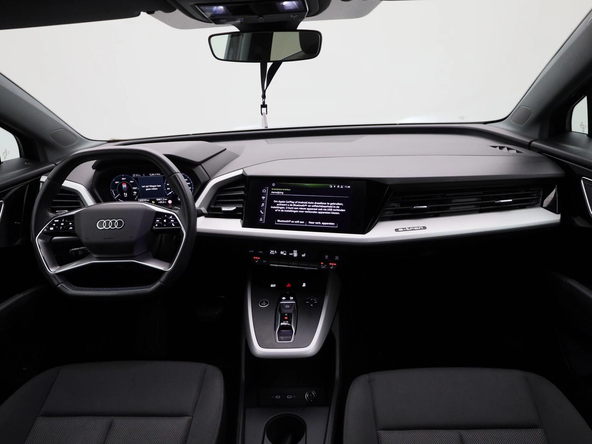 Audi-Q4 Sportback e-tron-image-37