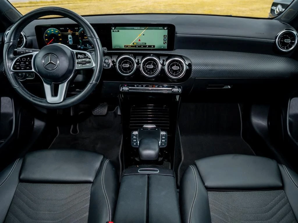 Mercedes-Benz-A-Klasse 180 d-image-13