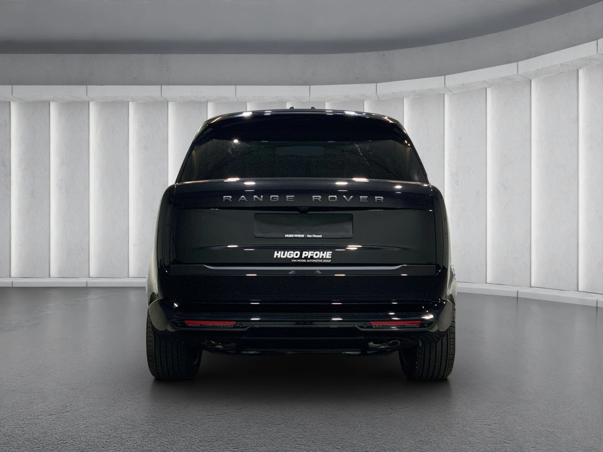 Land Rover-Range Rover-image-2