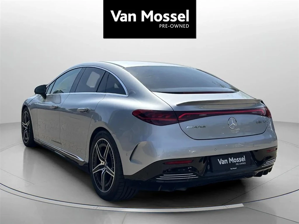 Mercedes-Benz-EQE-image-6