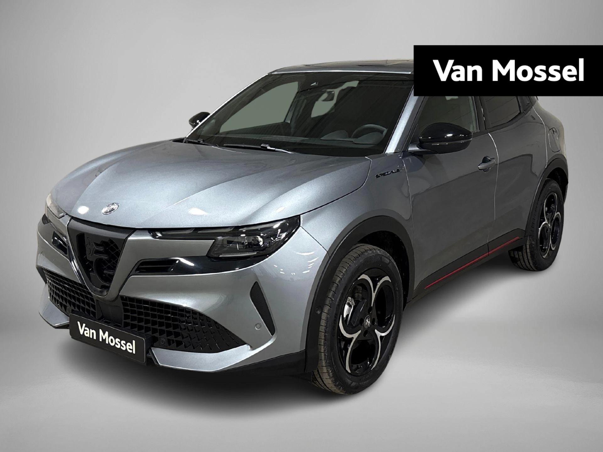 Alfa Romeo-Junior-image-0