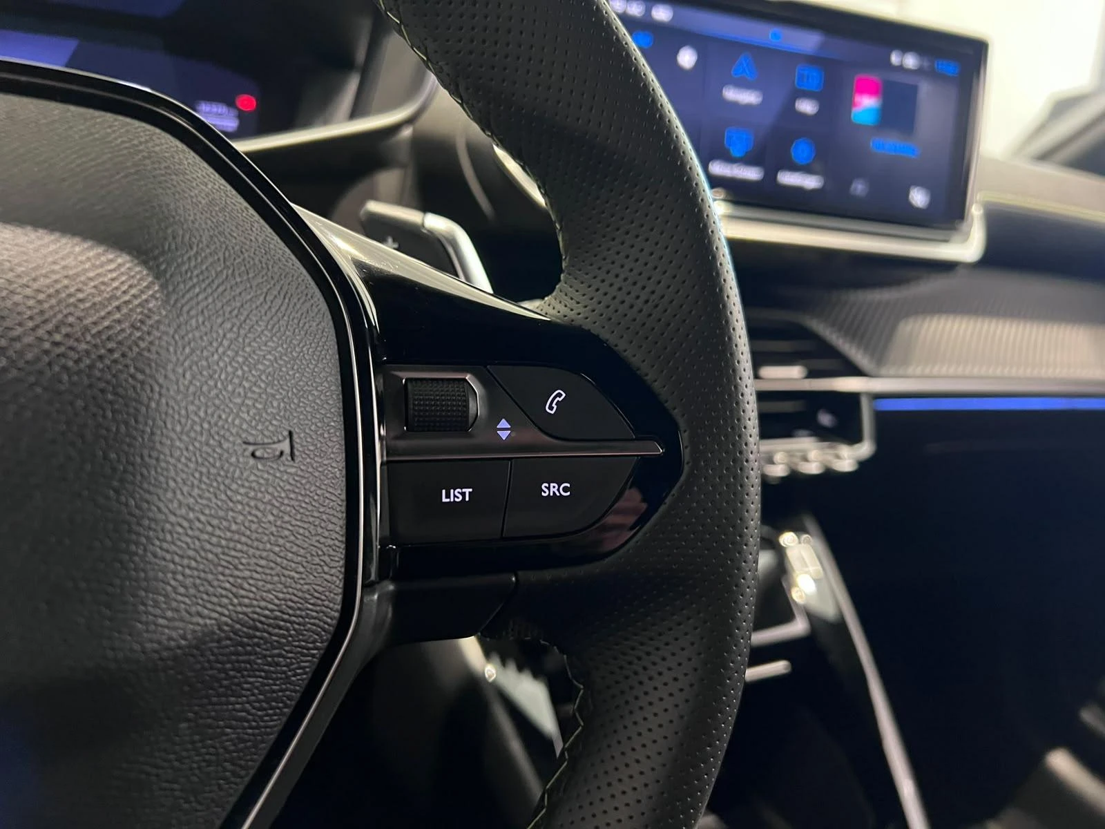 Peugeot 208 1.2 Hybrid 110 e-DCS6 GT