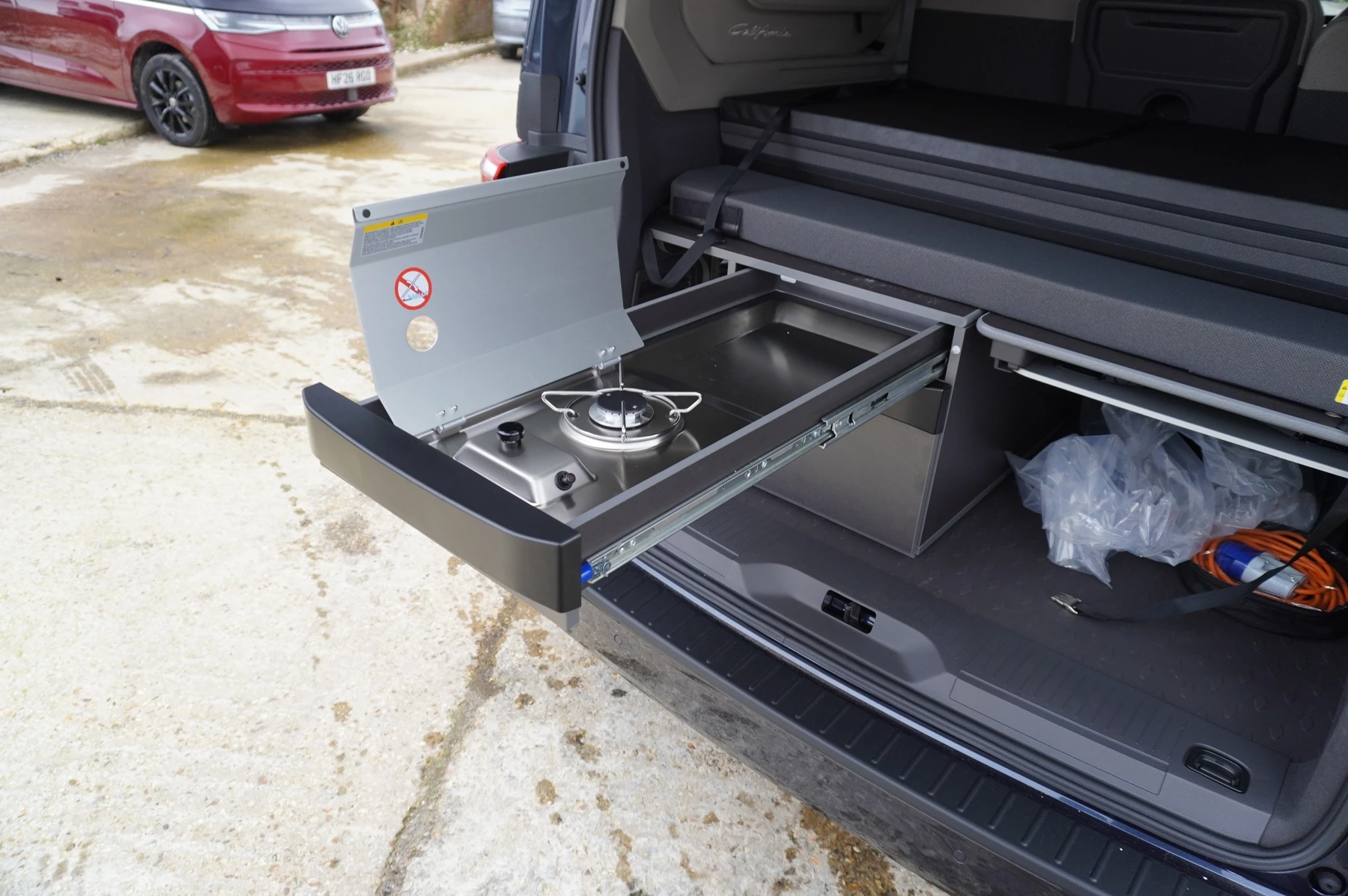 Volkswagen-California-image-12