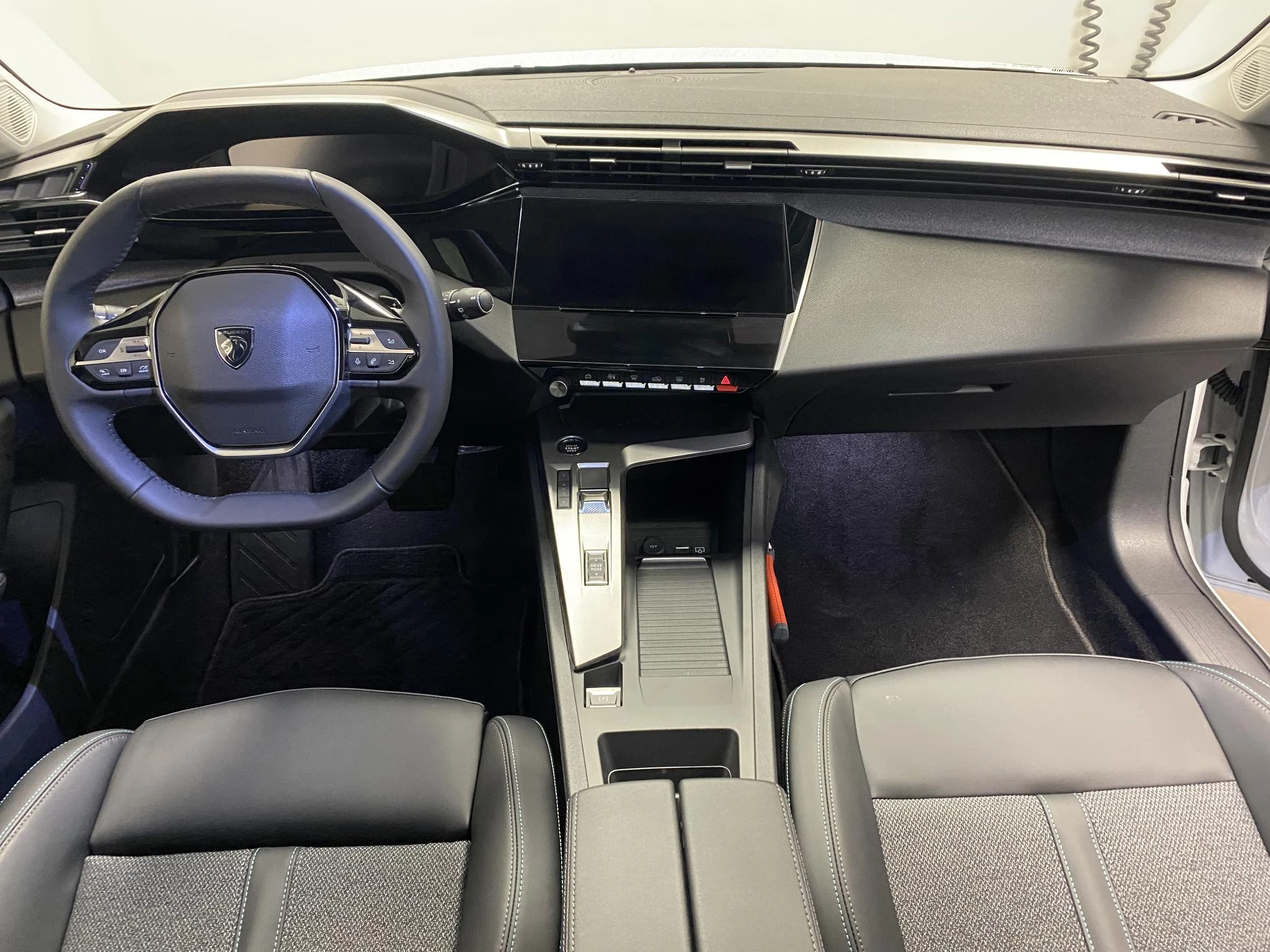 Peugeot-308-image-8