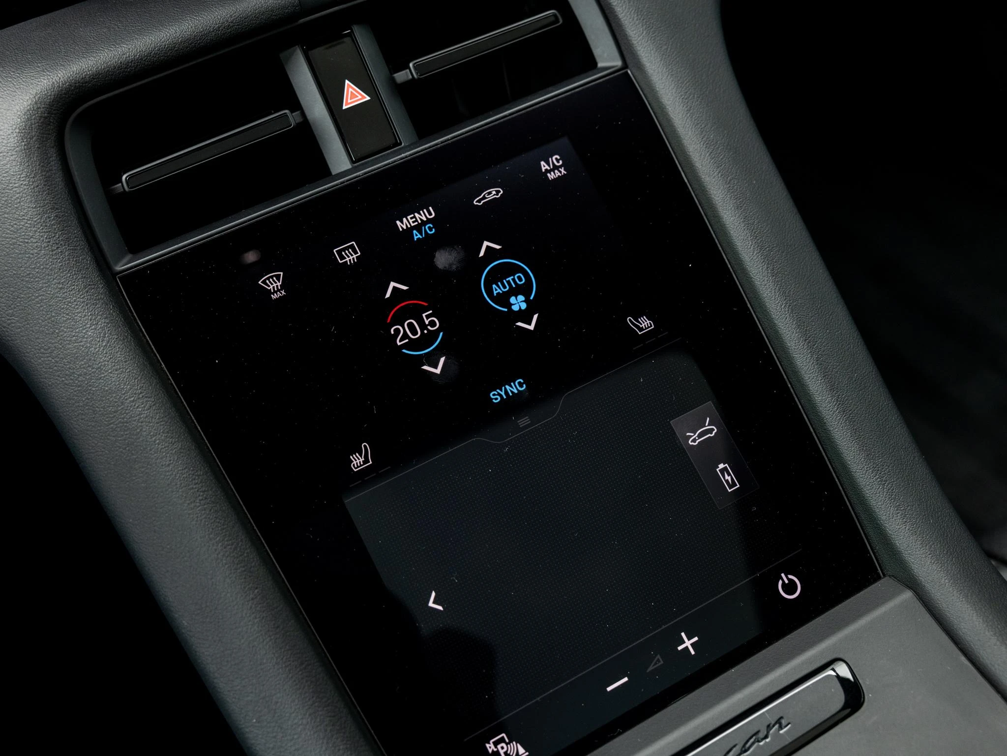 Porsche-Taycan-image-47