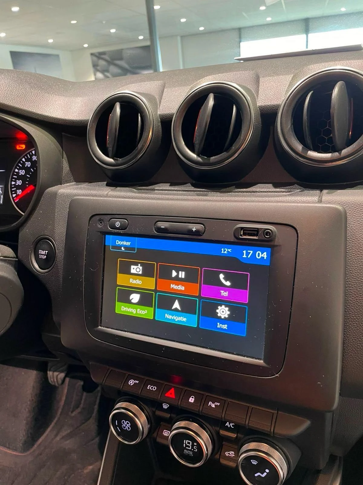 Dacia-Duster-image-17