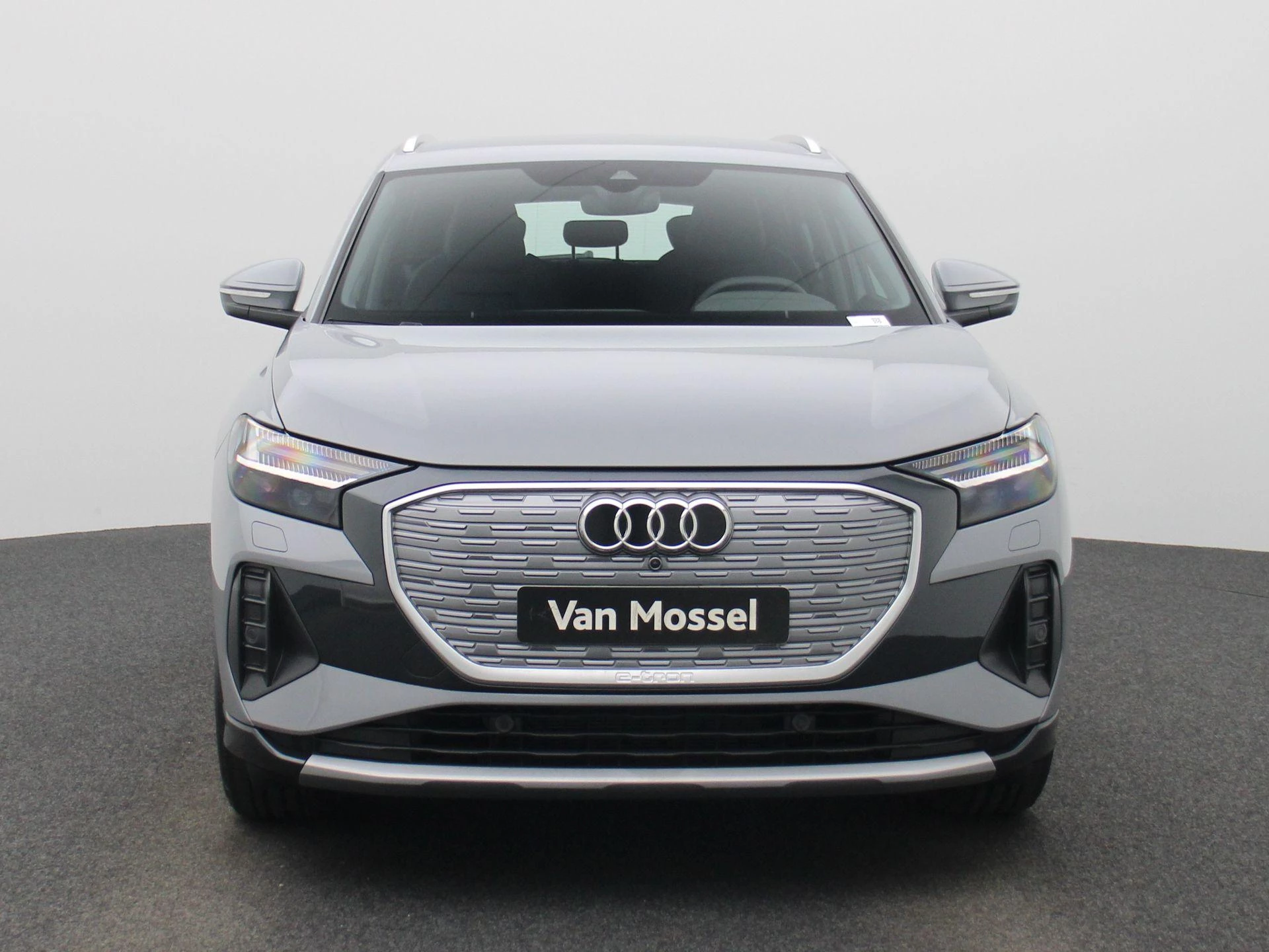 Audi-Q4 e-tron-image-4