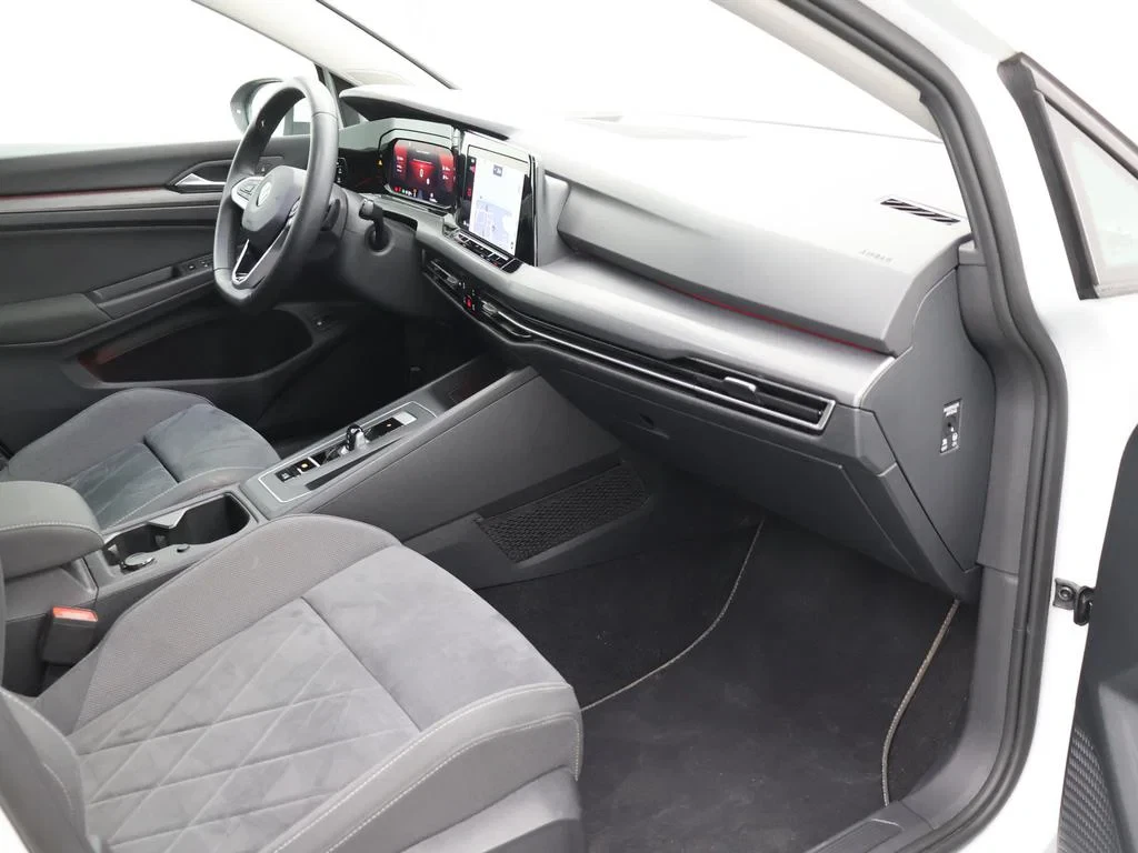 Volkswagen-Golf-image-2