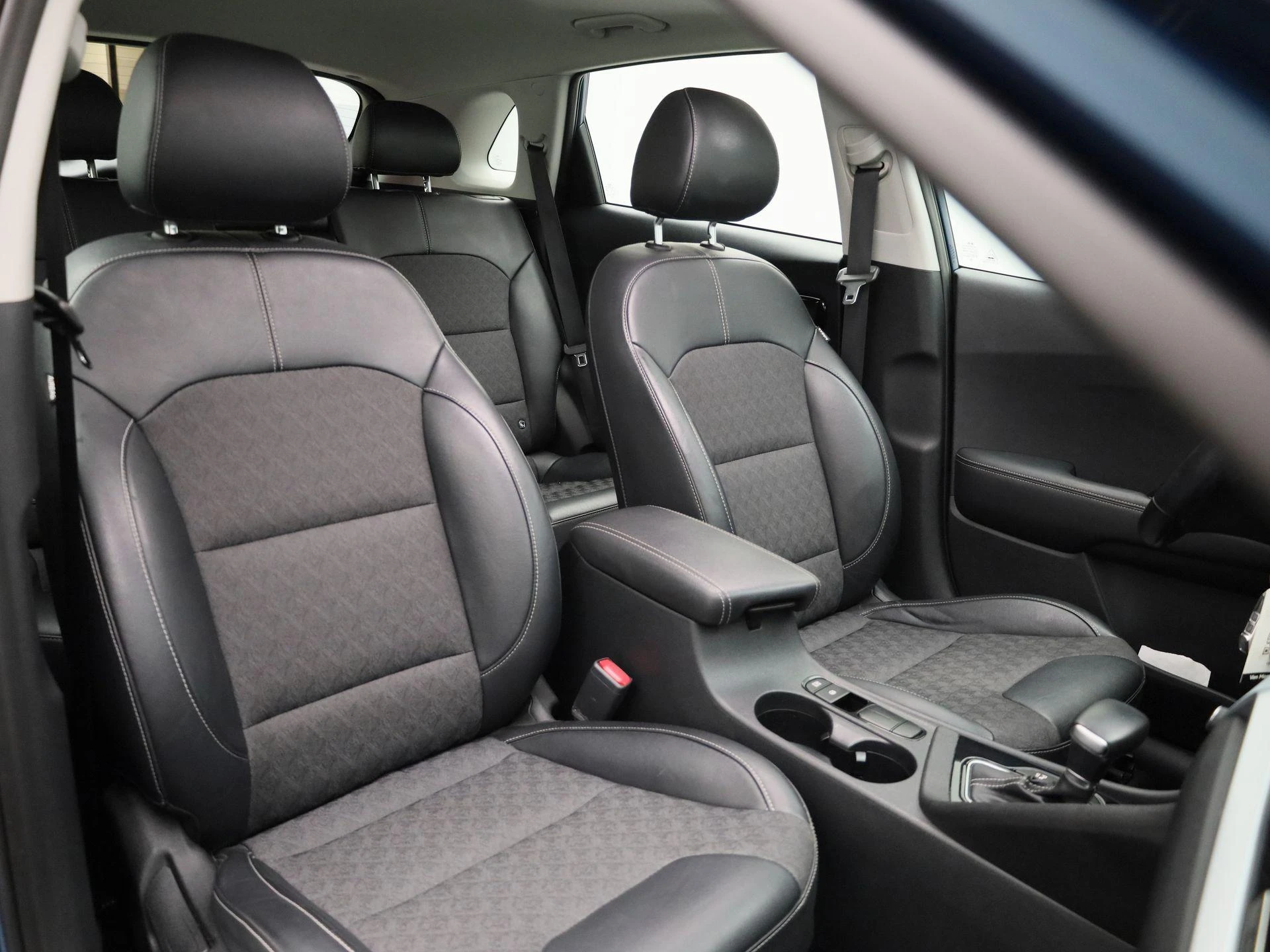 Kia-Niro-image-34