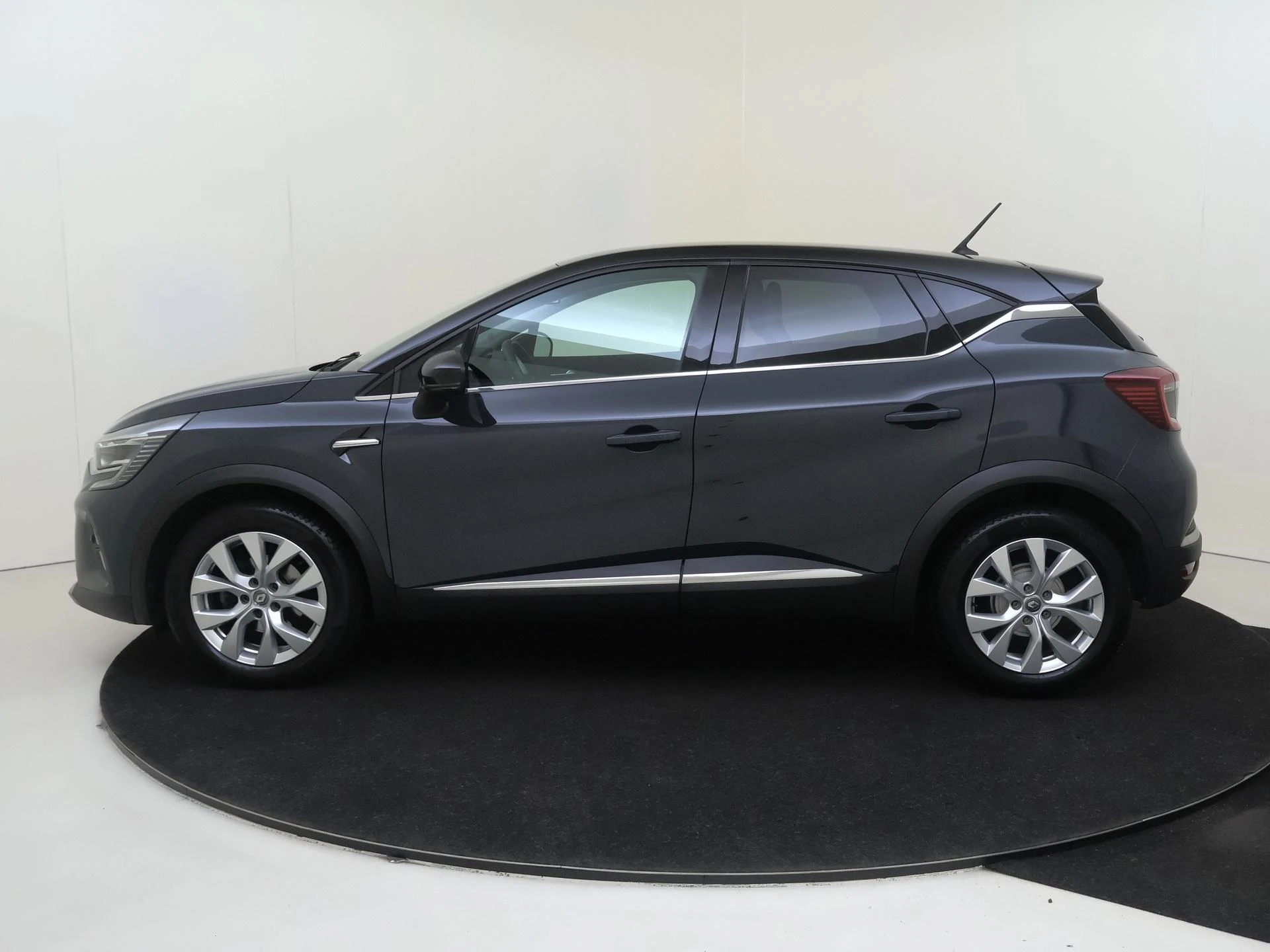 Renault-Captur-image-7