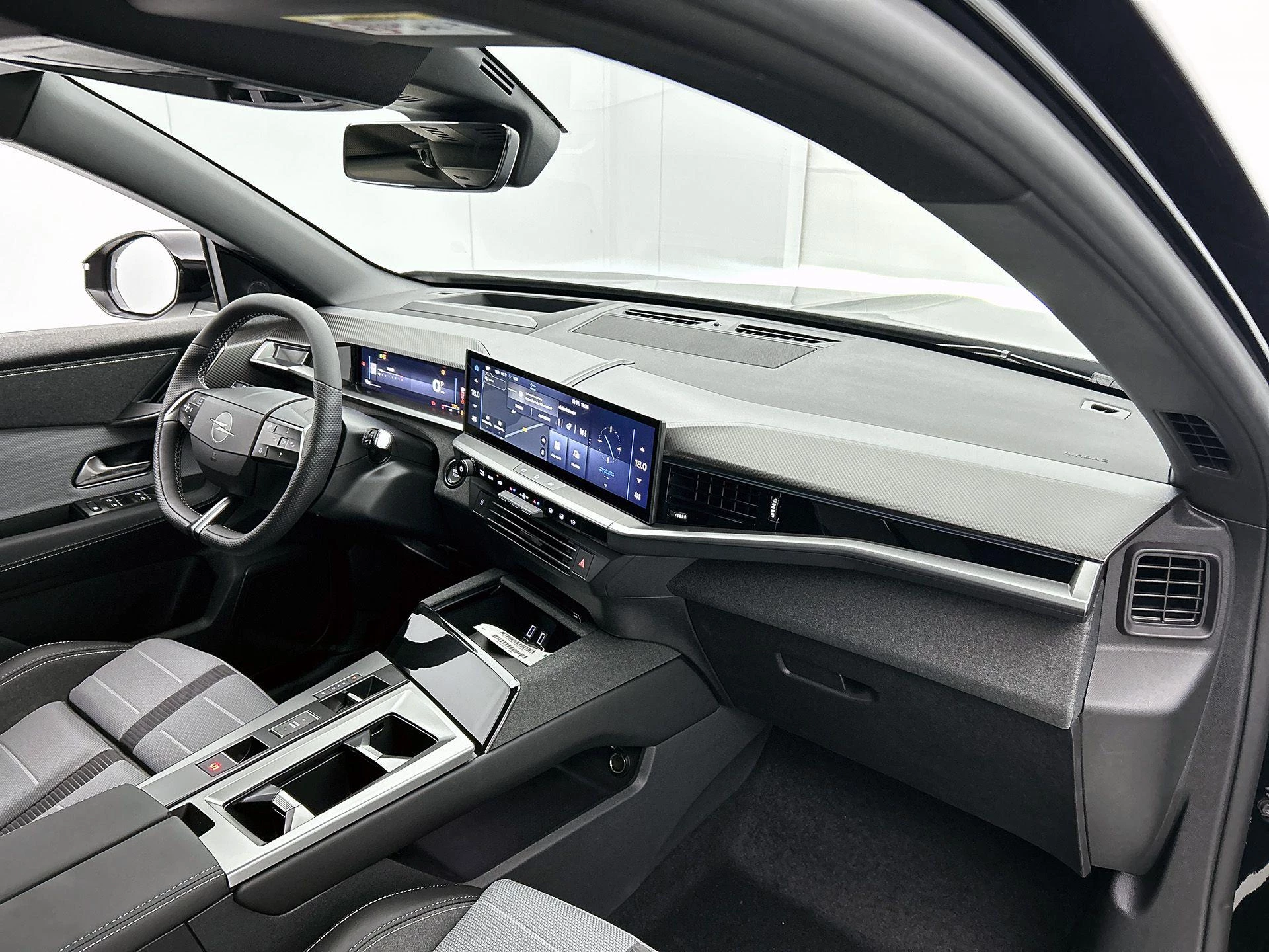 Opel-Grandland-image-20
