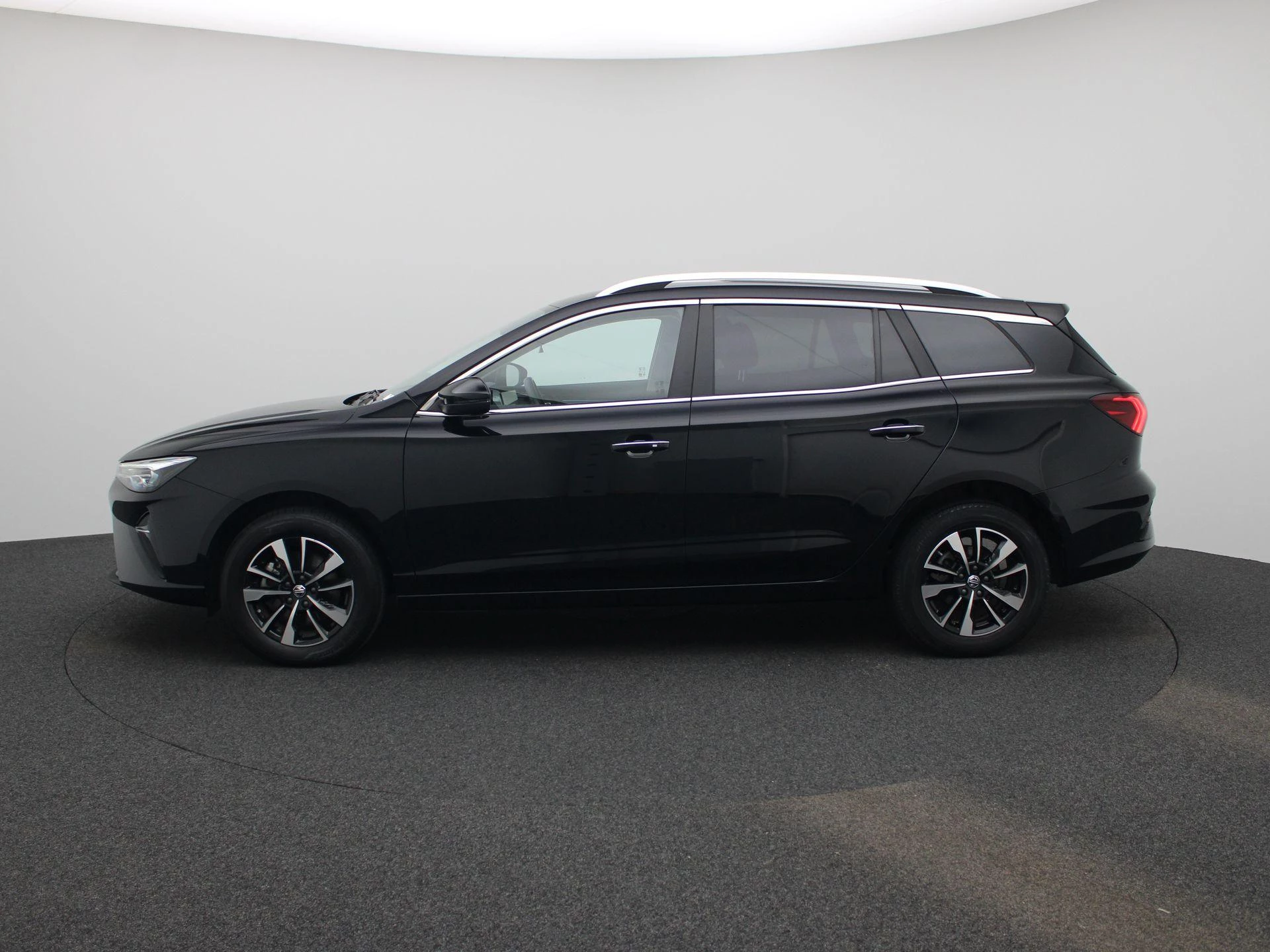 MG MG5 Electric Standard Range Luxury 50 kWh