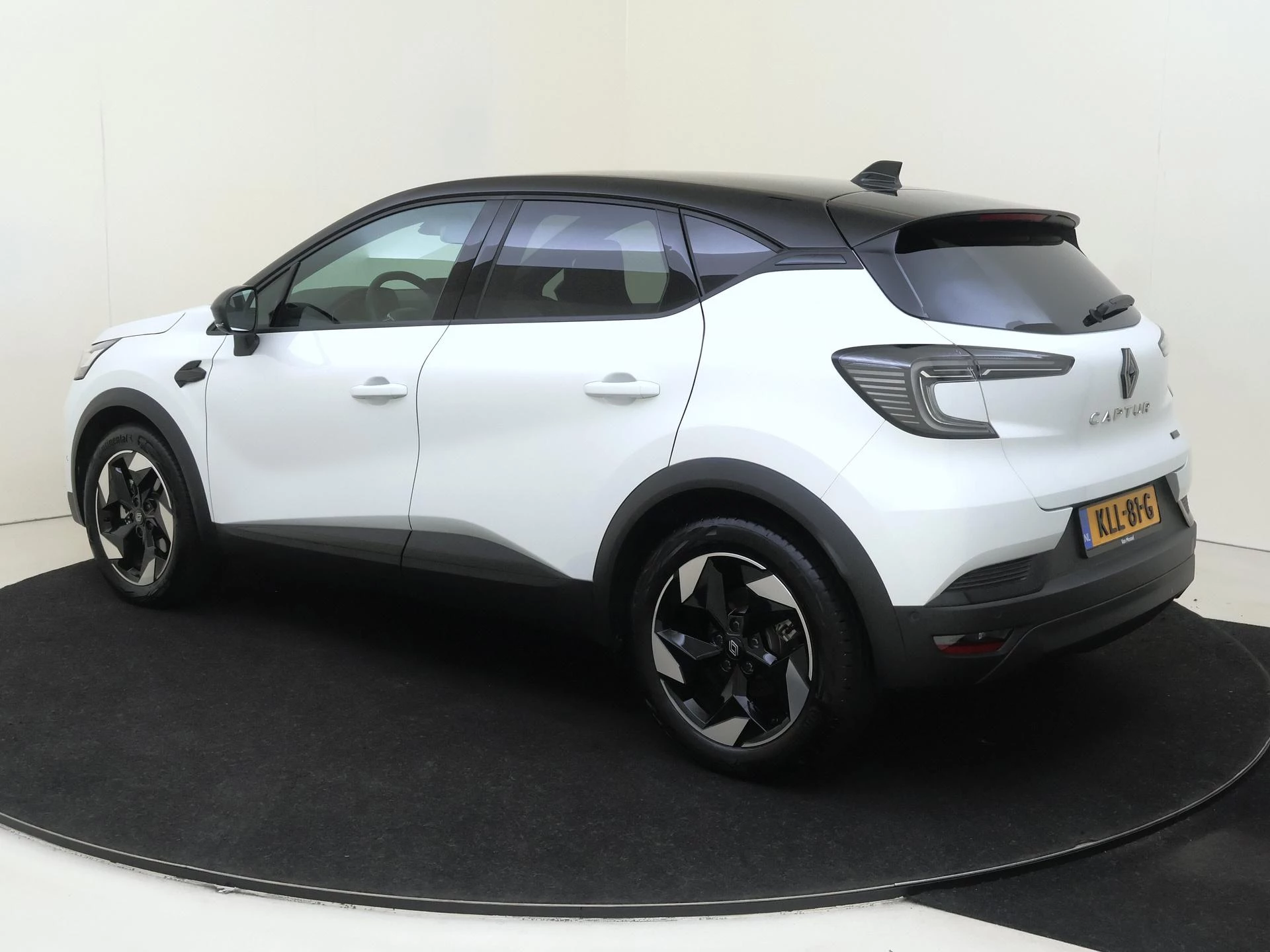 Renault Captur 1.8 E-Tech full hybrid 160 techno