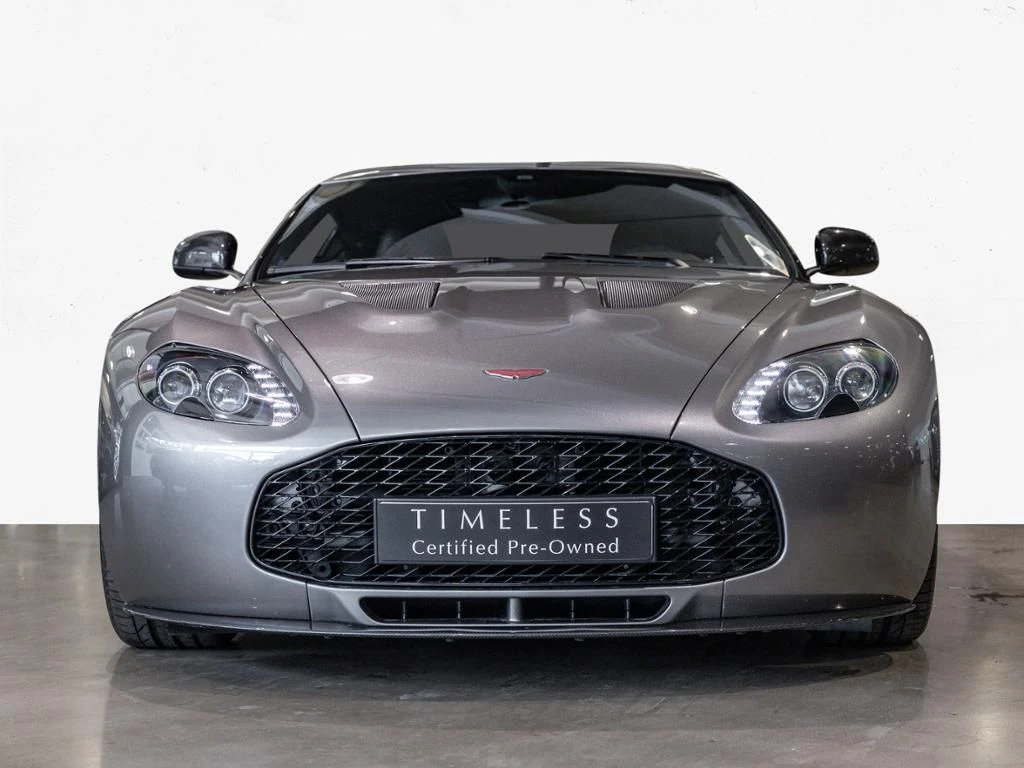 Aston Martin-V12 Vantage-image-7