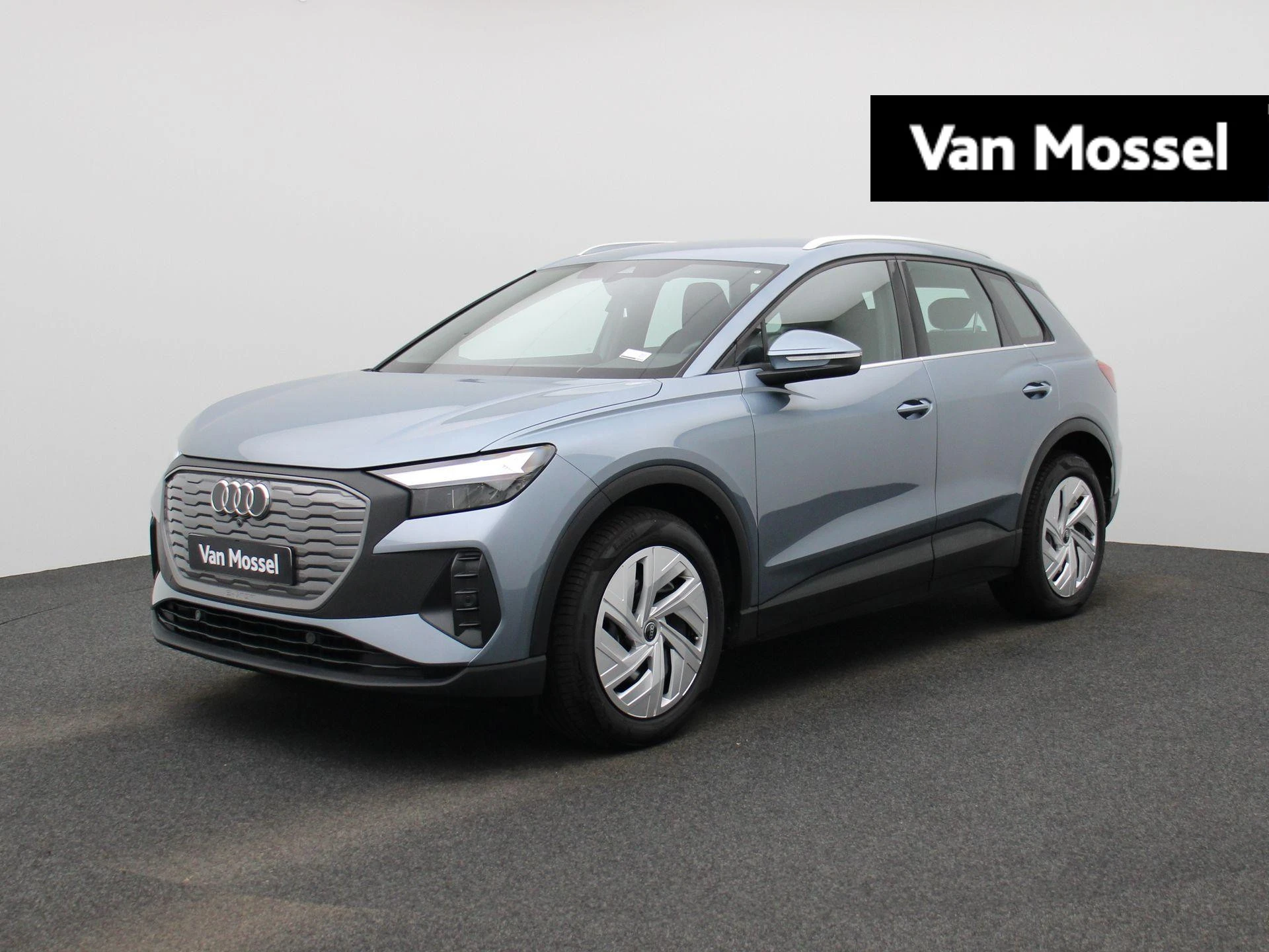 Audi-Q4 e-tron-image-0