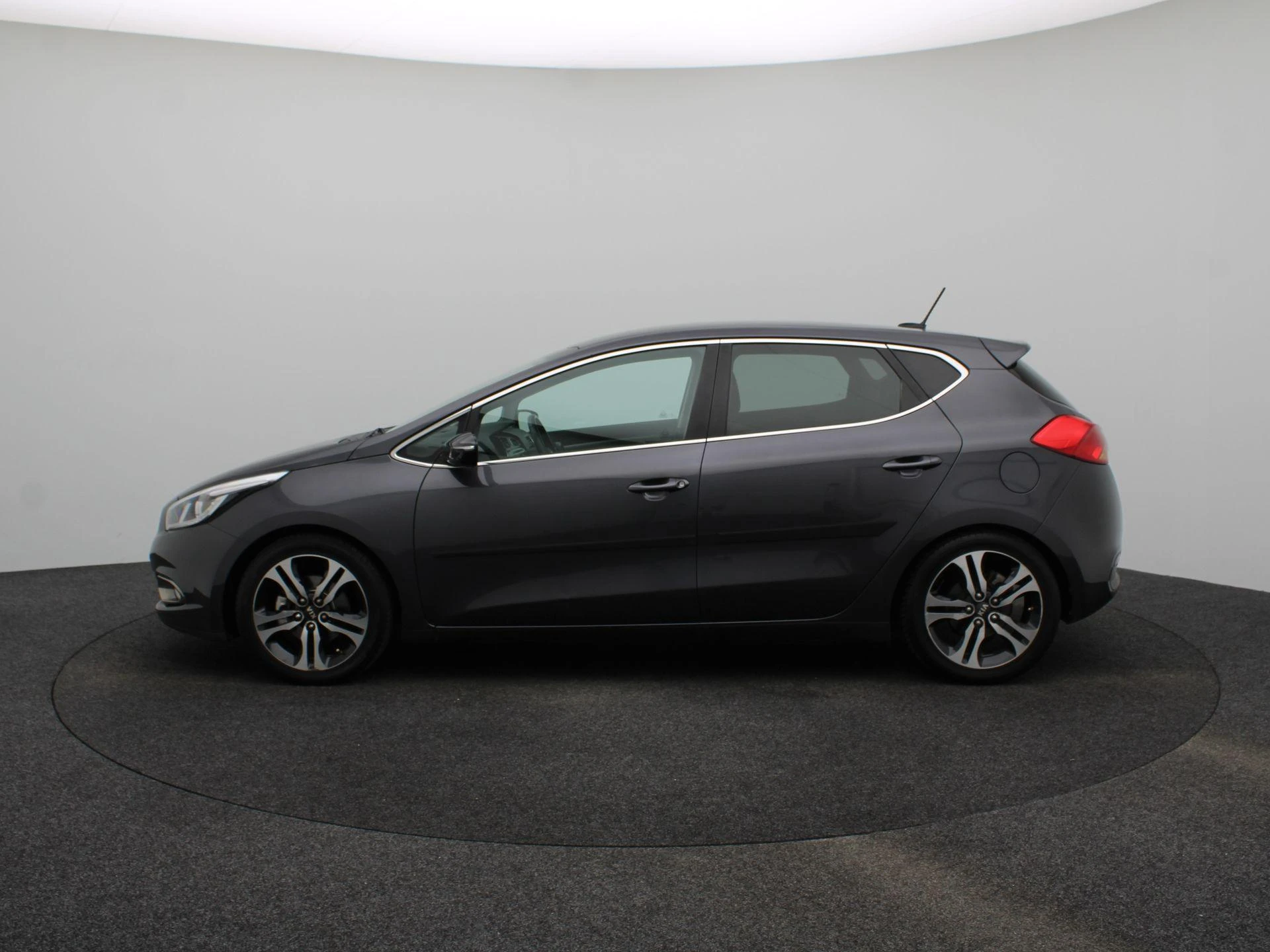 Kia cee'd 1.6 GDI BusinessLine