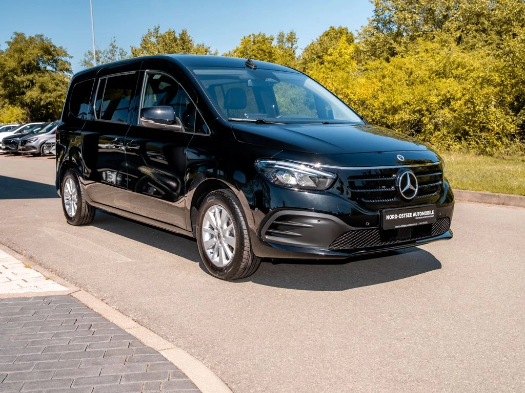 Mercedes-Benz-EQT 200-image-4