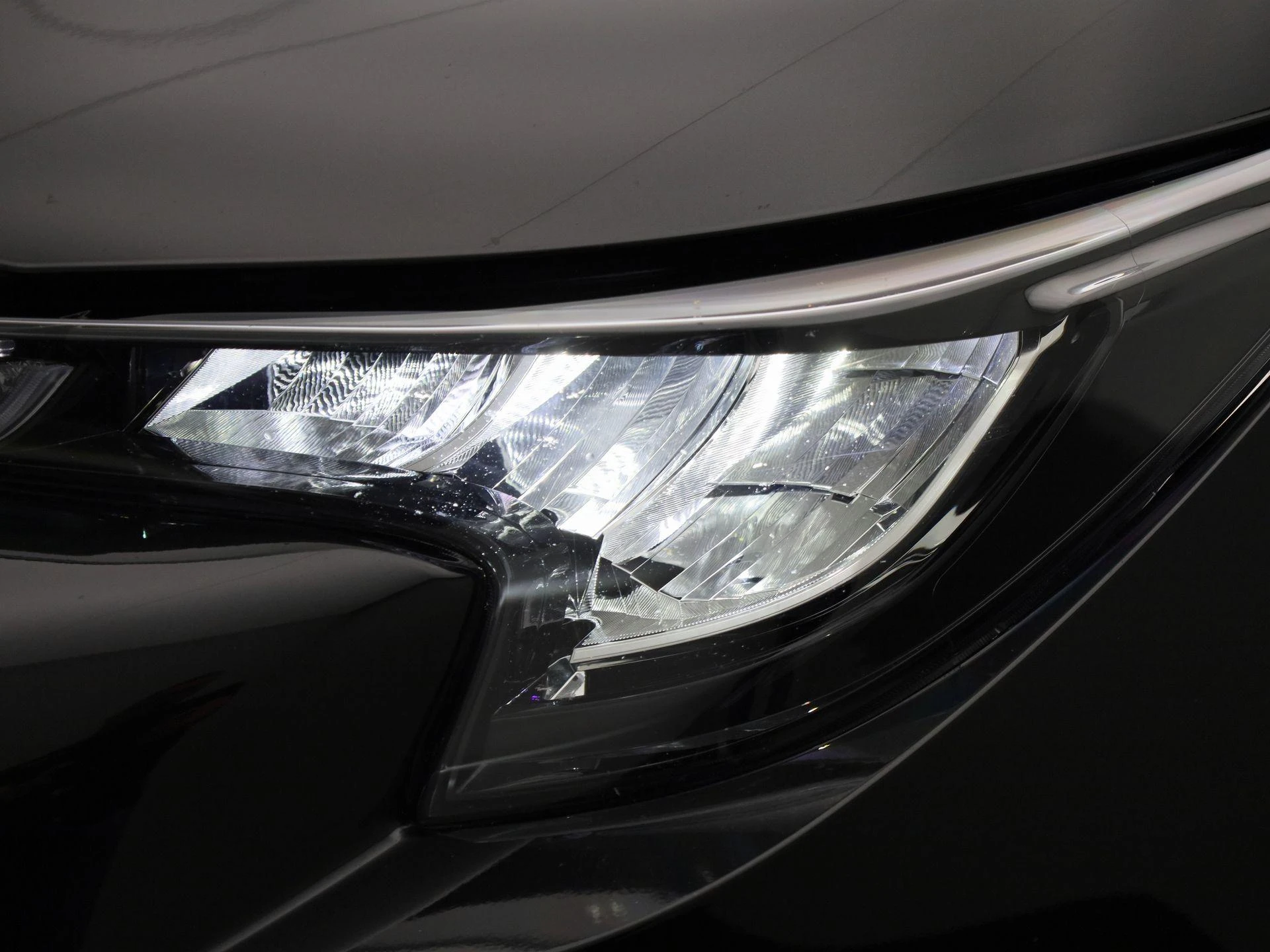 Toyota Corolla Touring Sports 1.8 Hybrid Business Plus