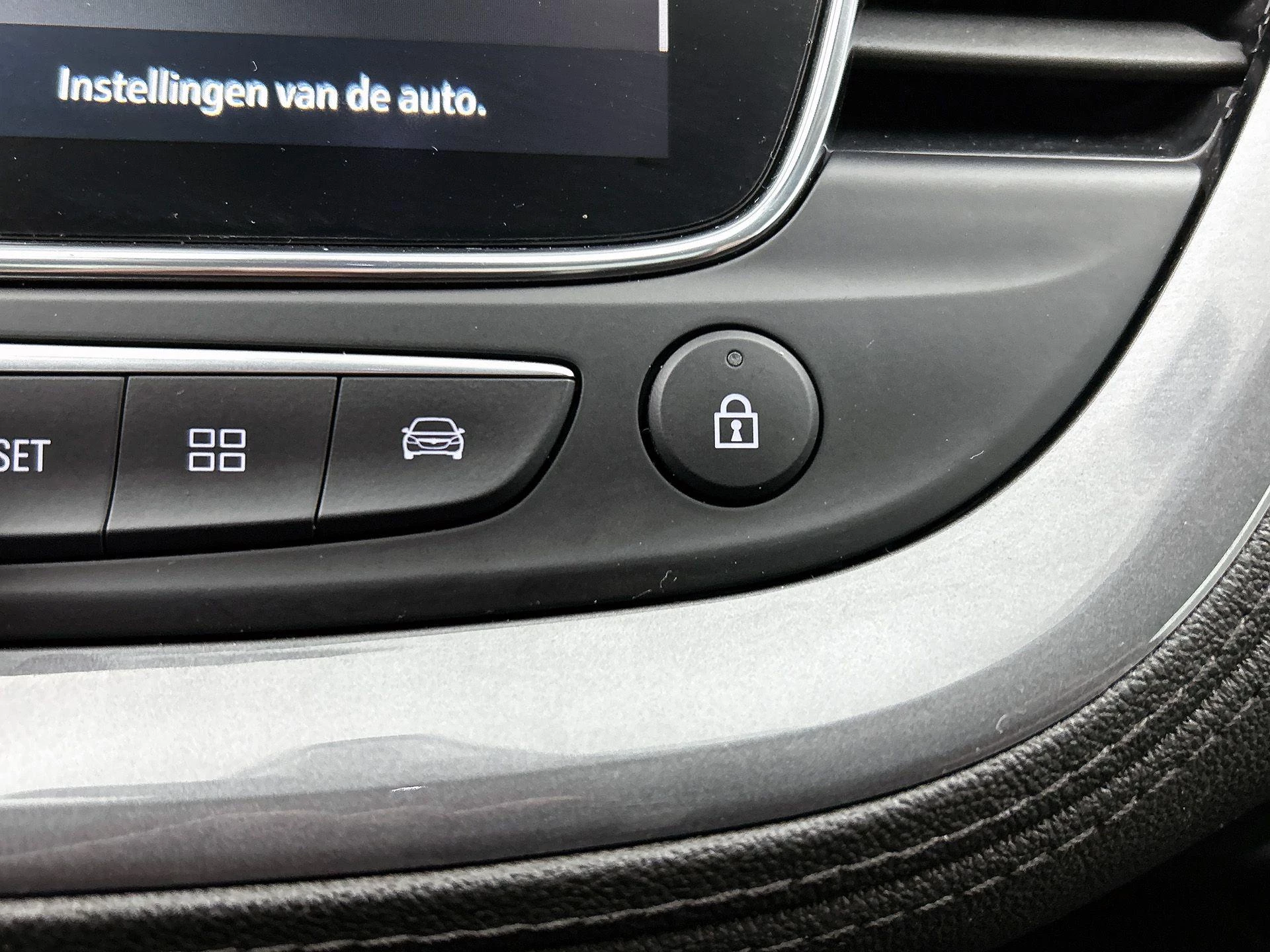 Opel-Grandland X-image-16