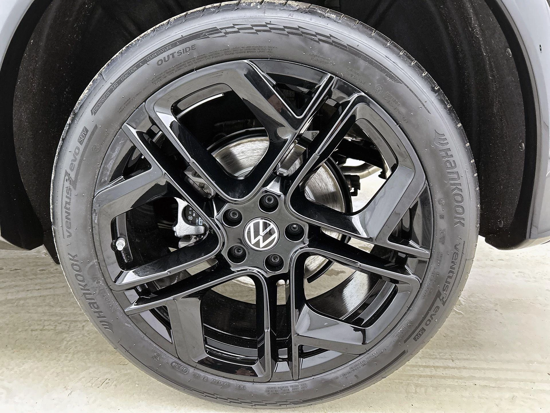 Volkswagen-Tiguan-image-39