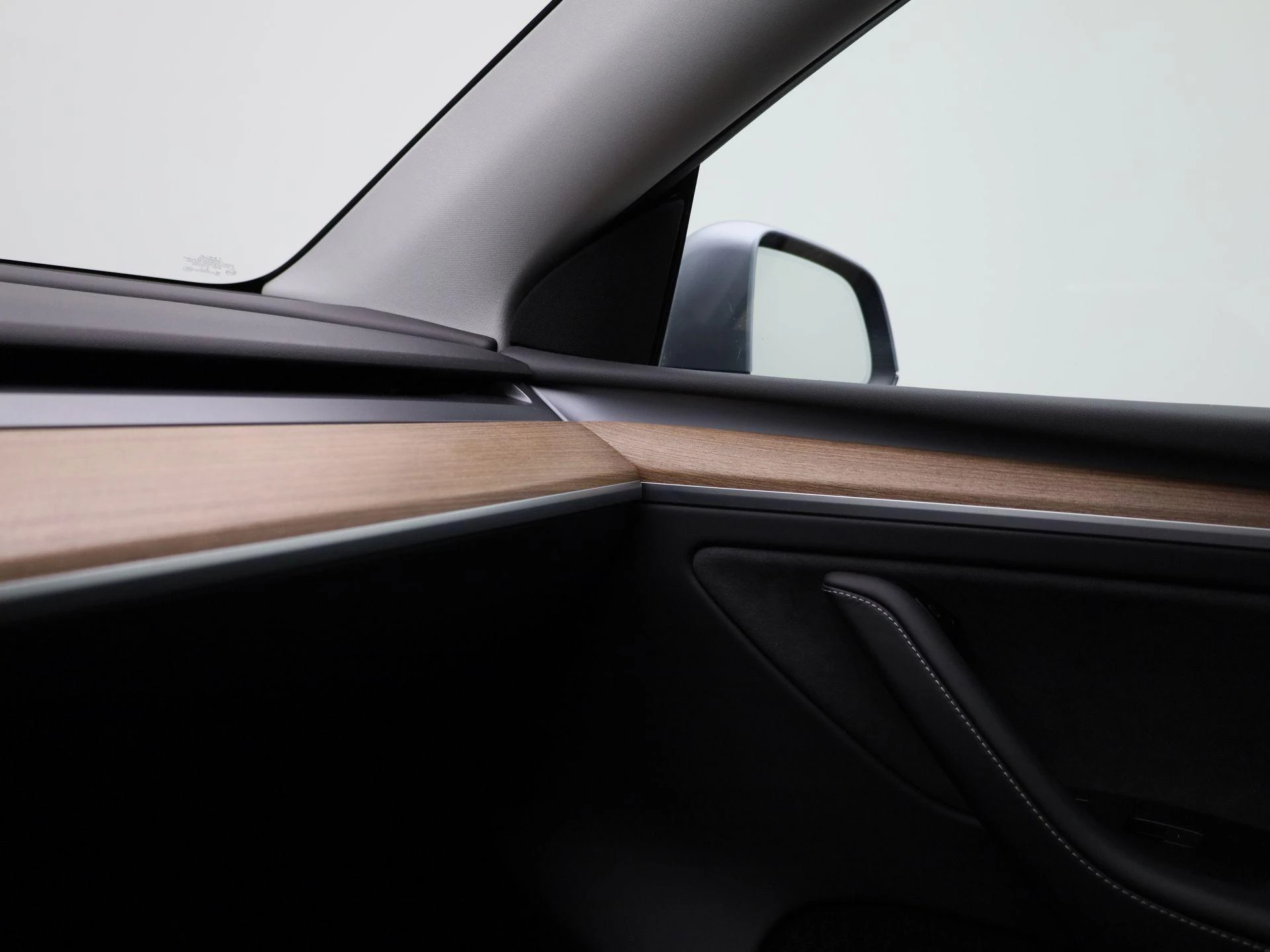 Tesla-Model Y-image-23