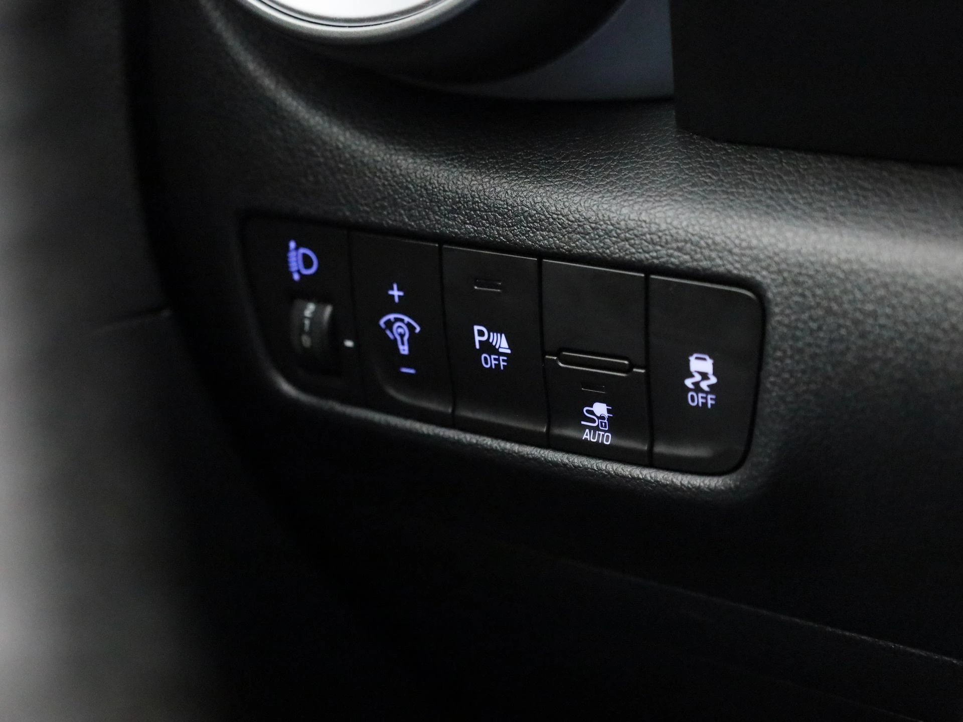 Hyundai-Kona-image-27