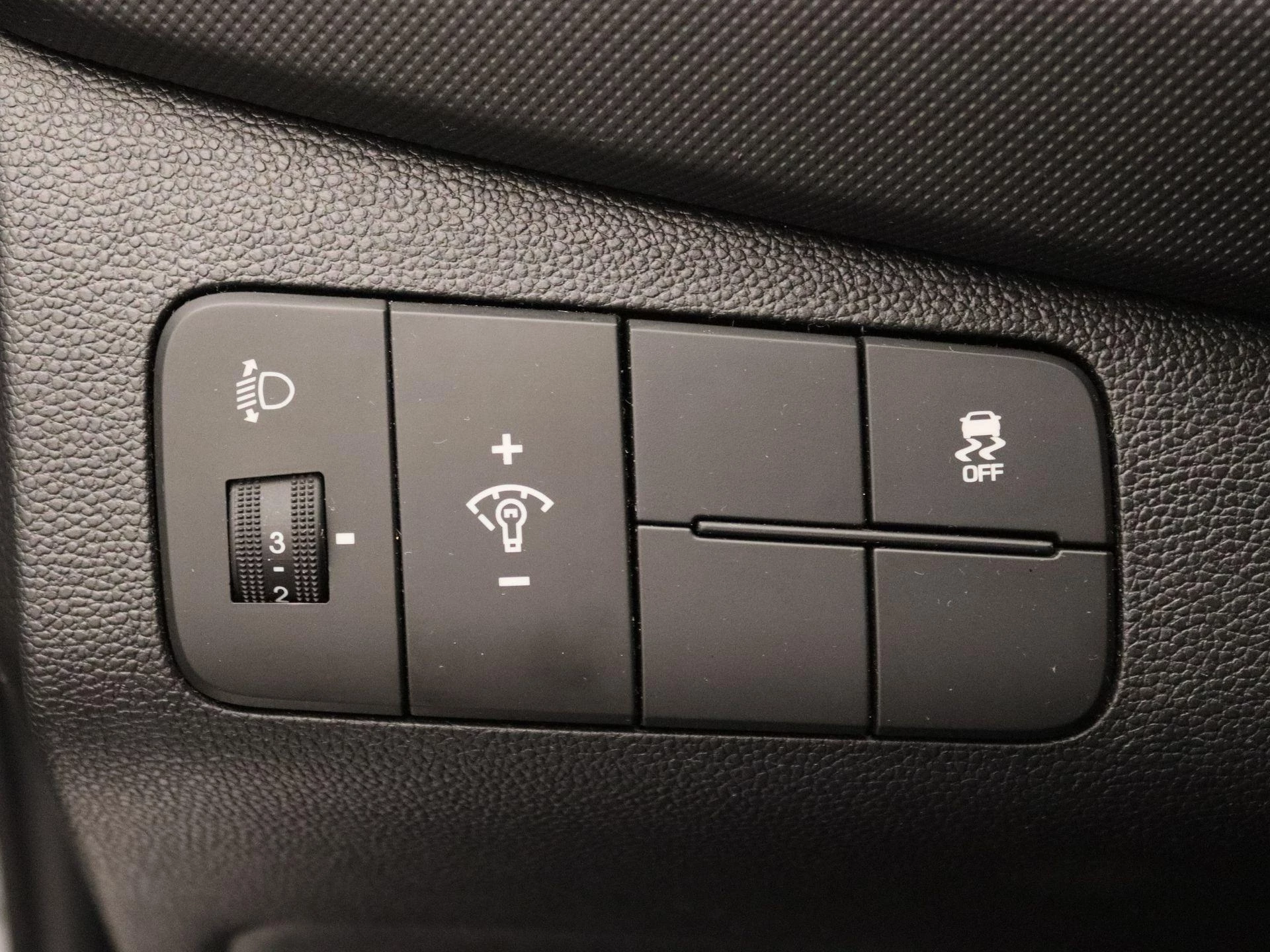Hyundai-i10-image-19