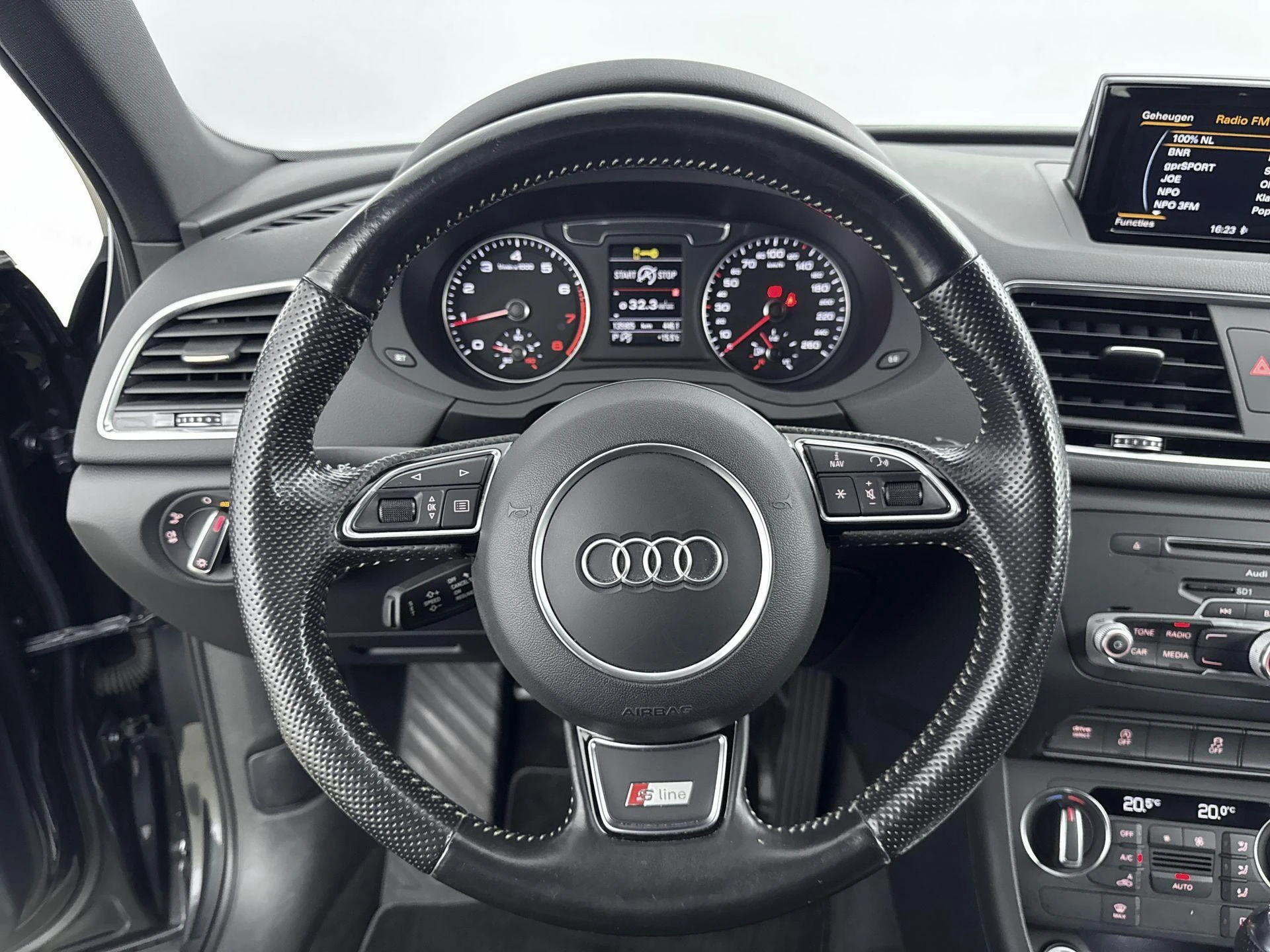 Audi-Q3-image-12