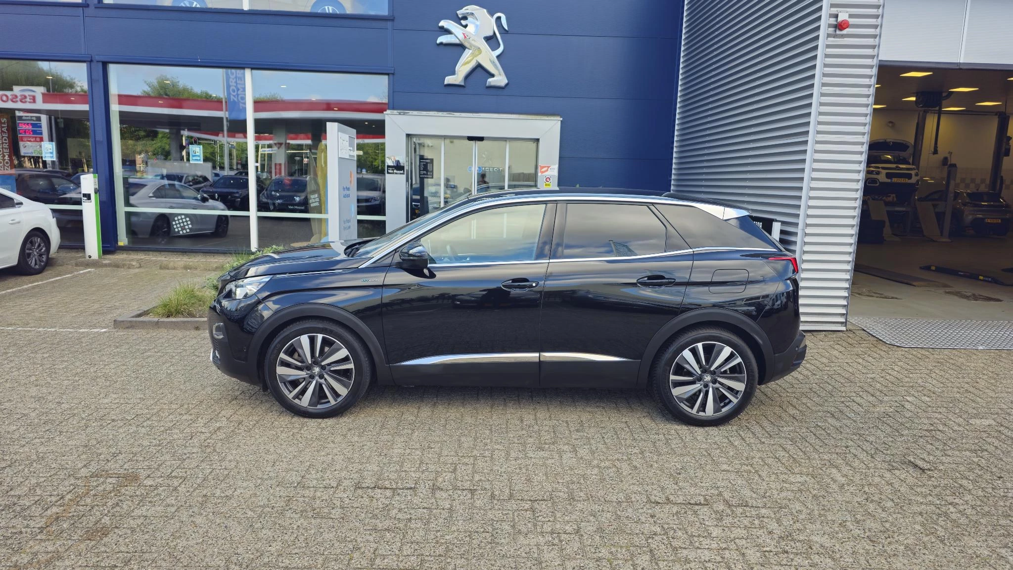 Peugeot 3008 1.6 HYbrid 225 GT- Line