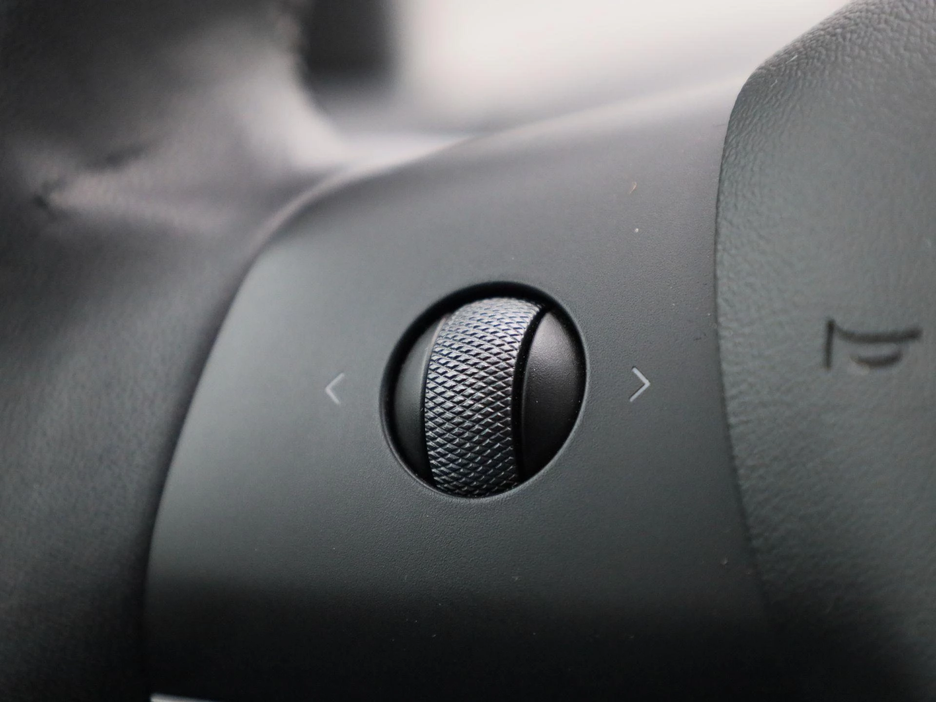 Tesla-Model 3-image-15