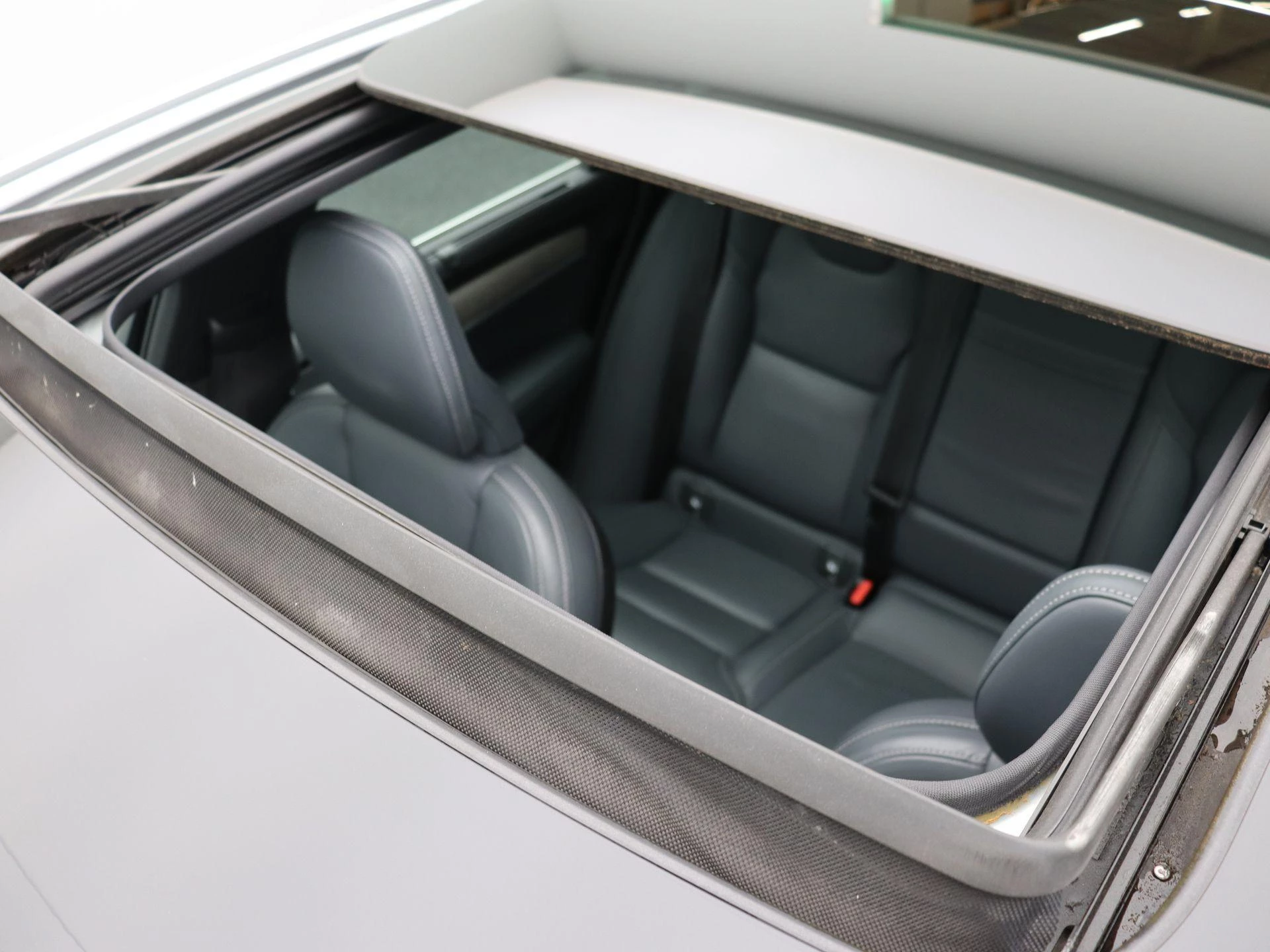 Volvo-V90-image-27