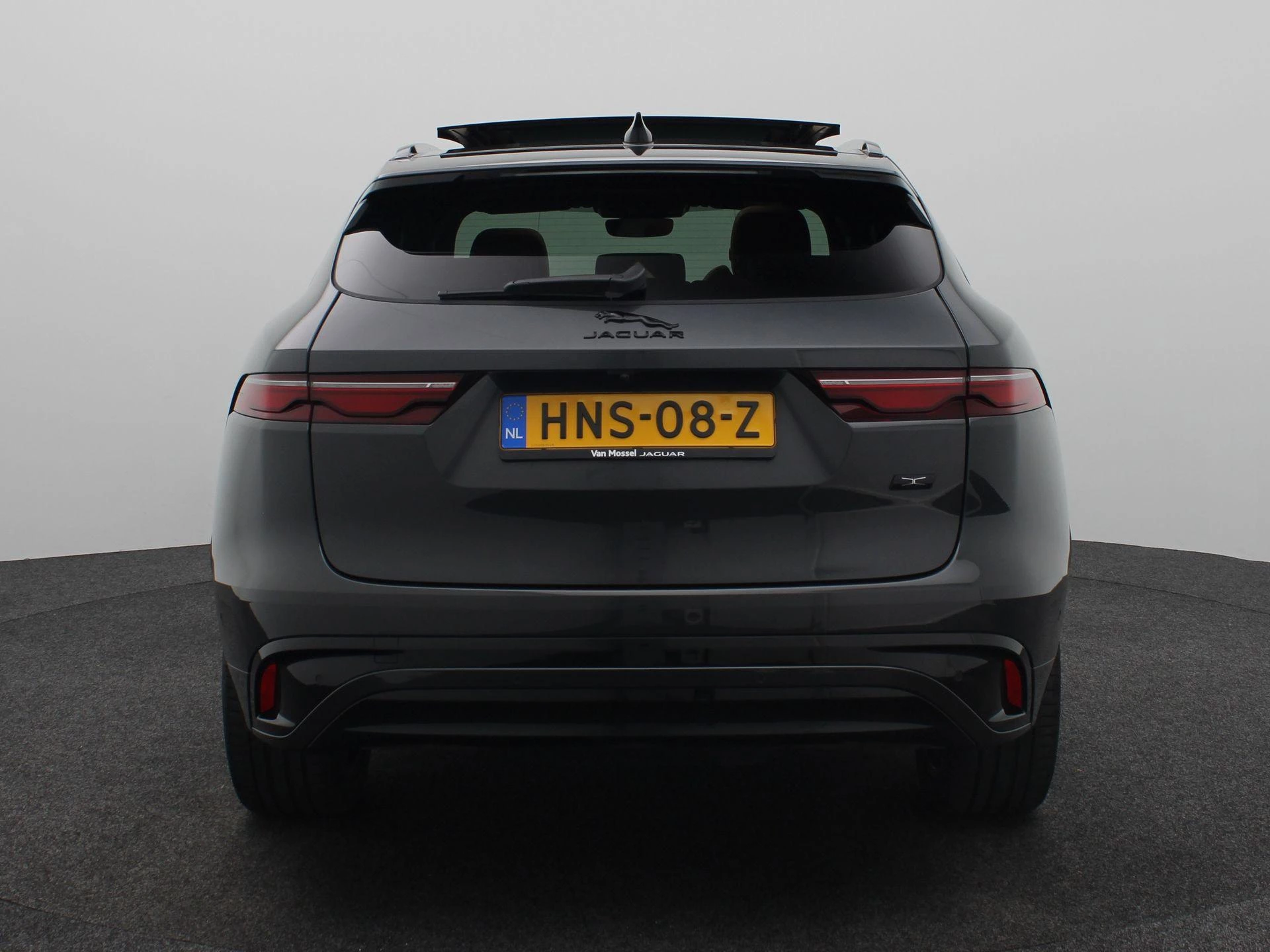 Jaguar F-PACE P400e PHEV R-Dynamic HSE 90th Ann. Edition